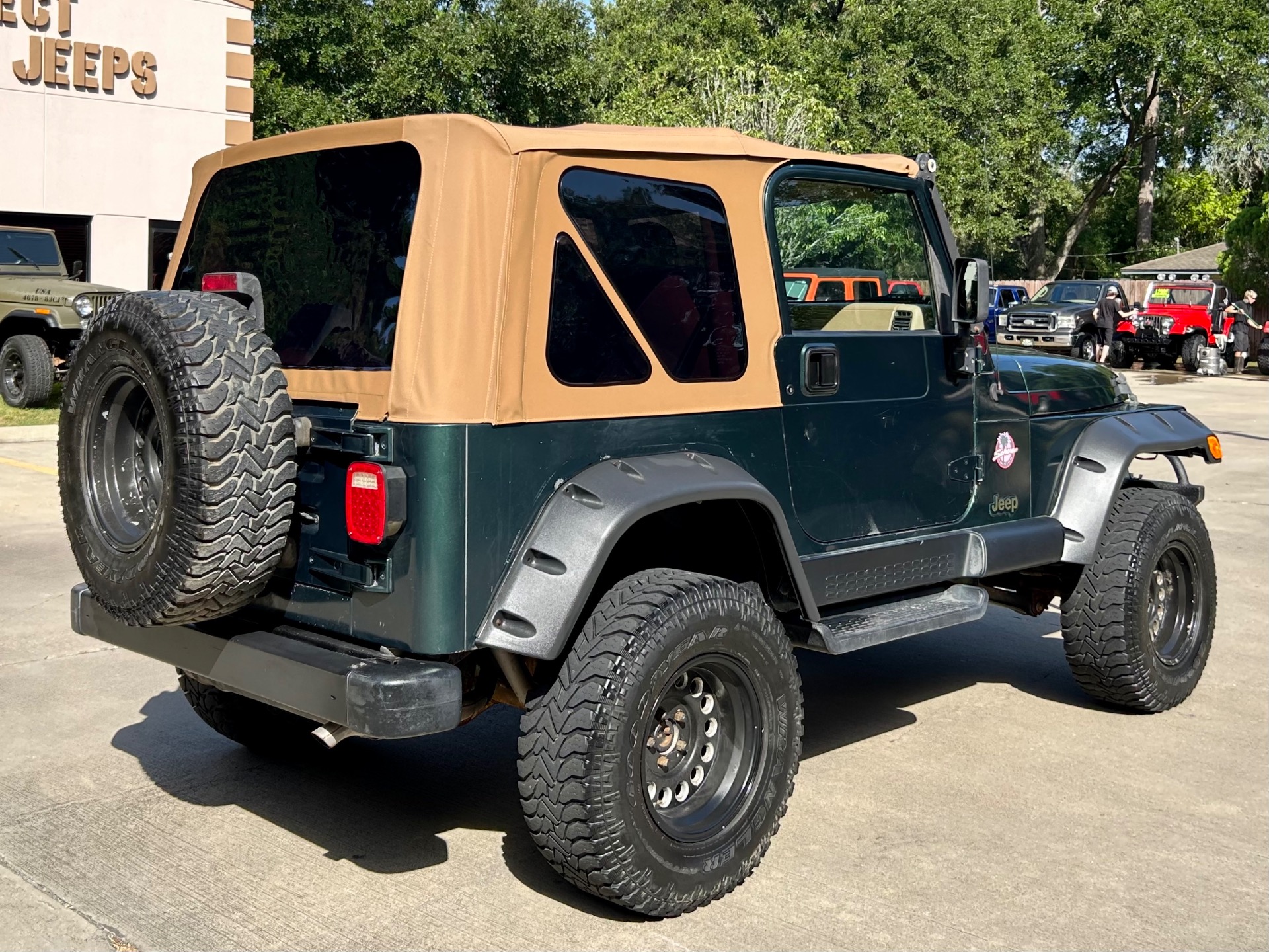 Used-2001-Jeep-Wrangler-Sahara