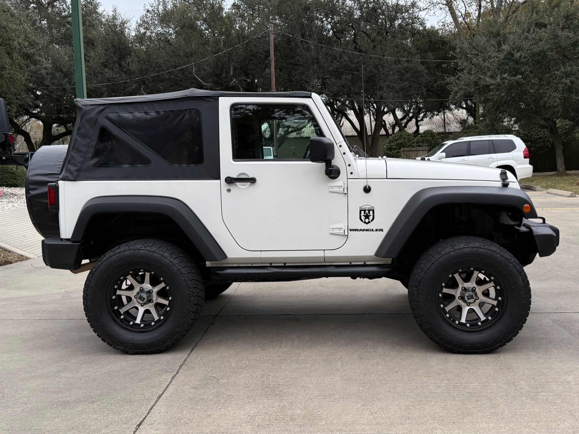 Used-2009-Jeep-Wrangler-X