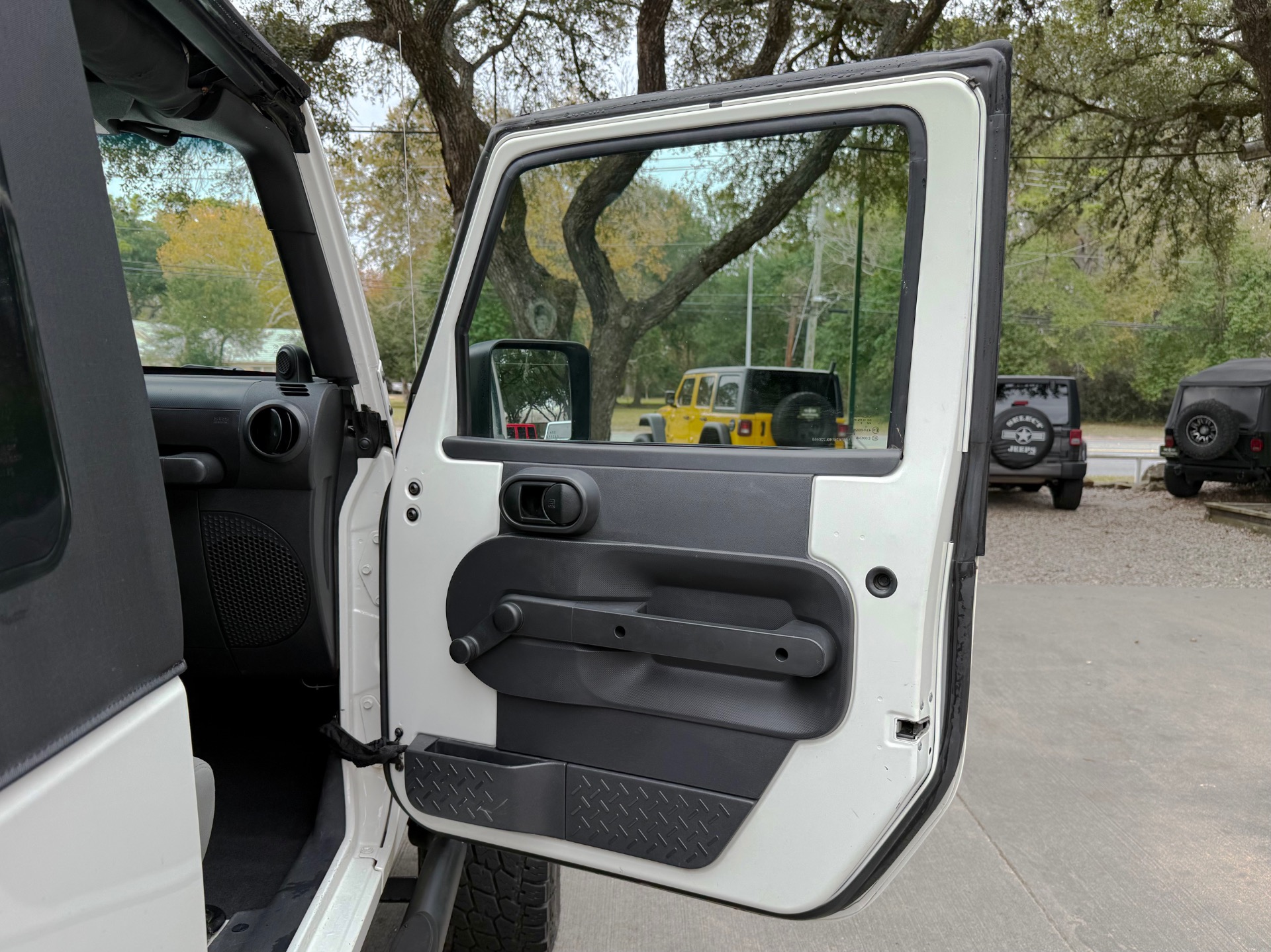 Used-2009-Jeep-Wrangler-X