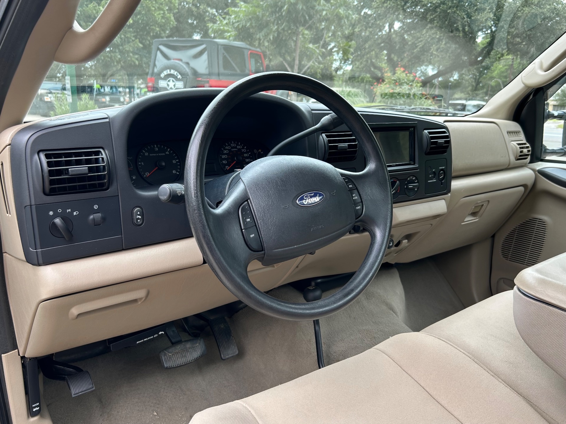 Used-2005-Ford-F-250-Super-Duty-XLT