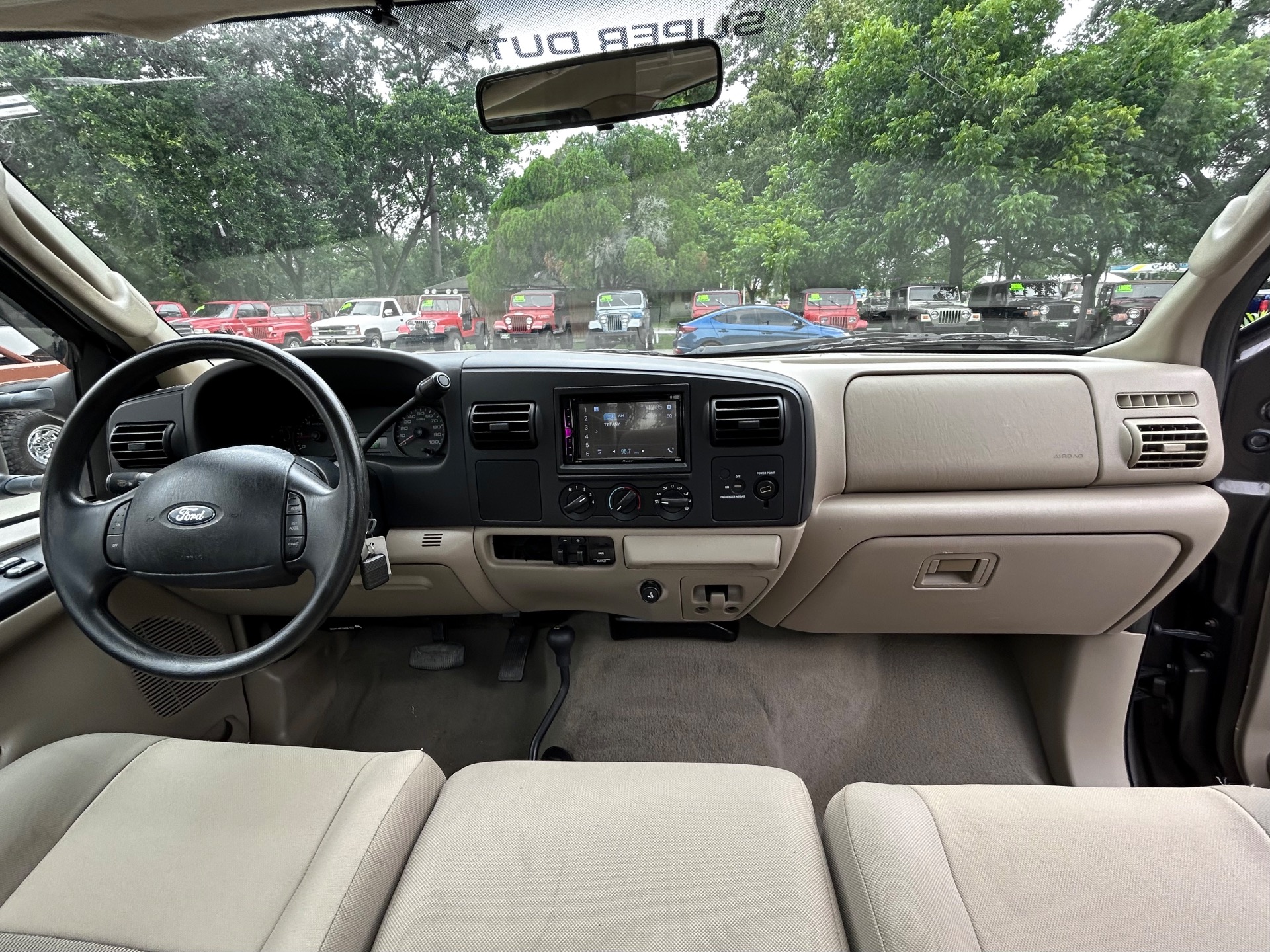 Used-2005-Ford-F-250-Super-Duty-XLT