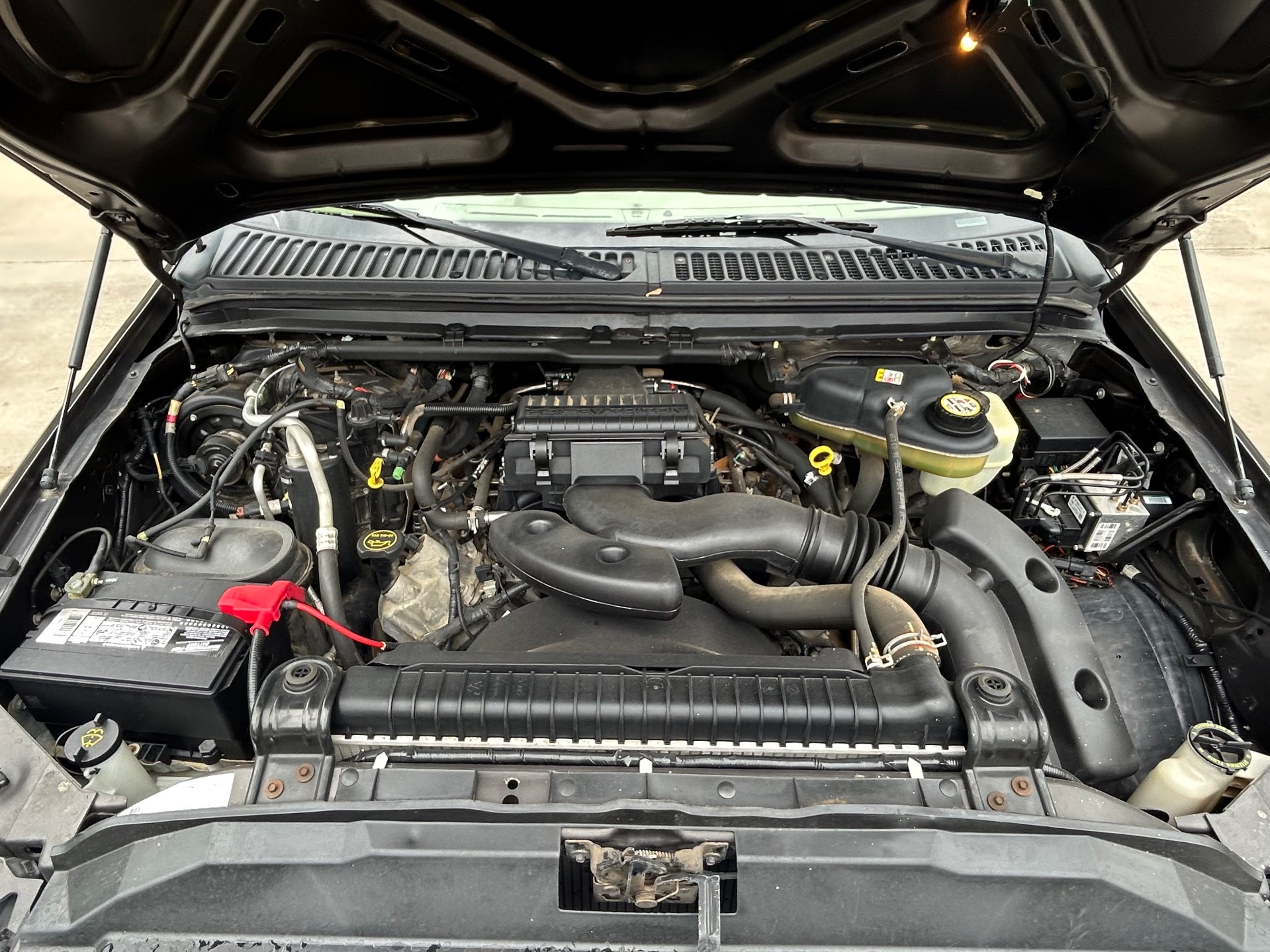Used-2005-Ford-F-250-Super-Duty-XLT