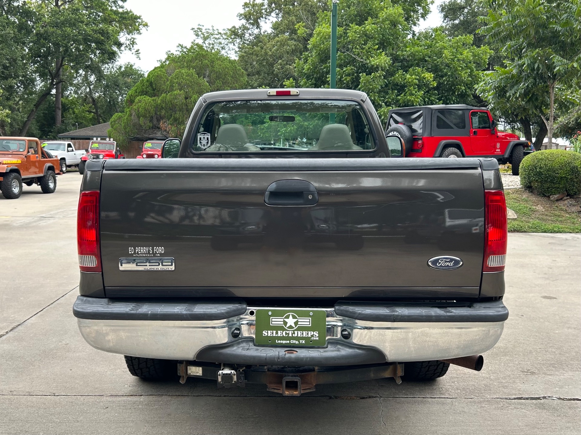 Used-2005-Ford-F-250-Super-Duty-XLT