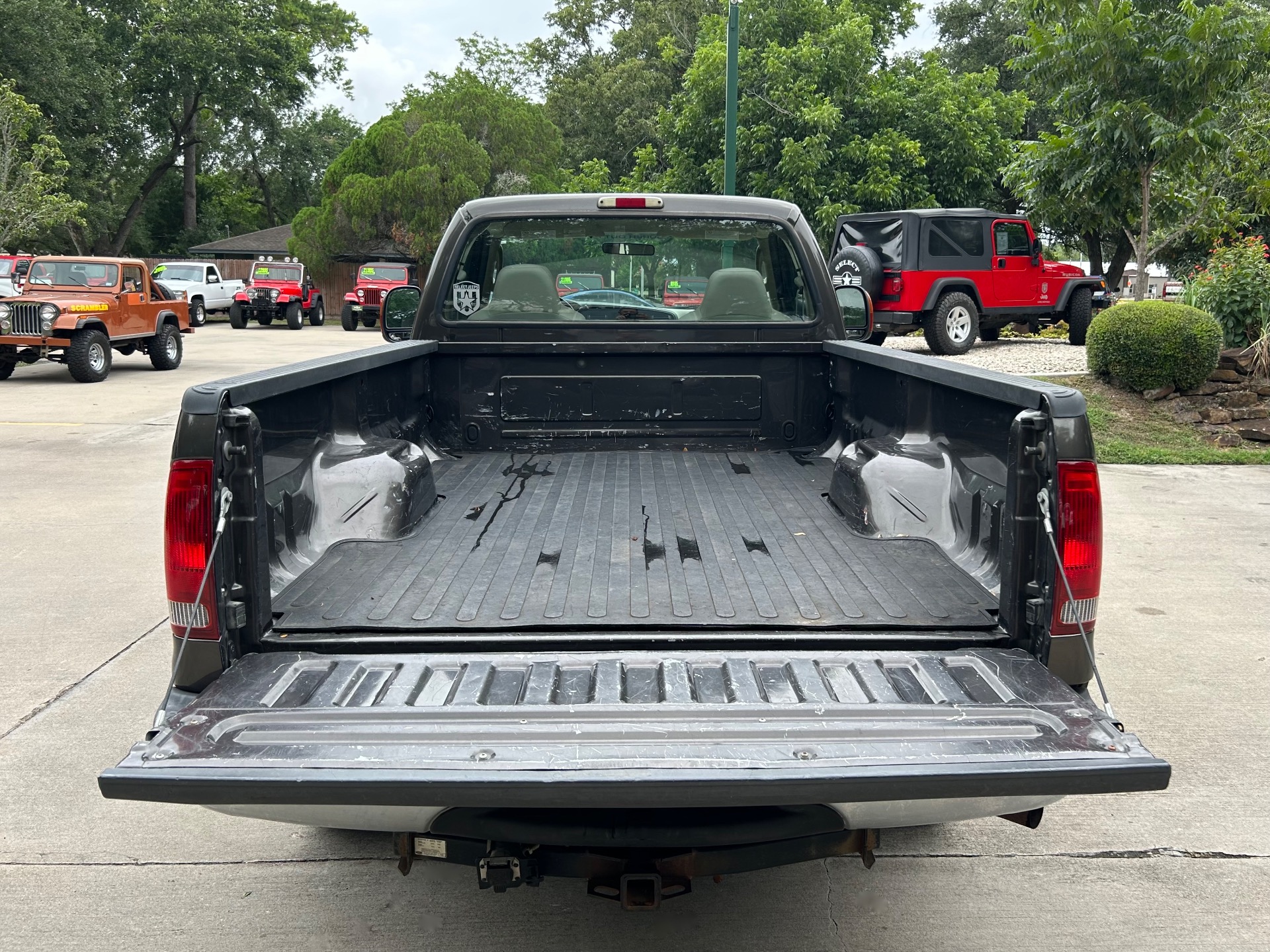 Used-2005-Ford-F-250-Super-Duty-XLT