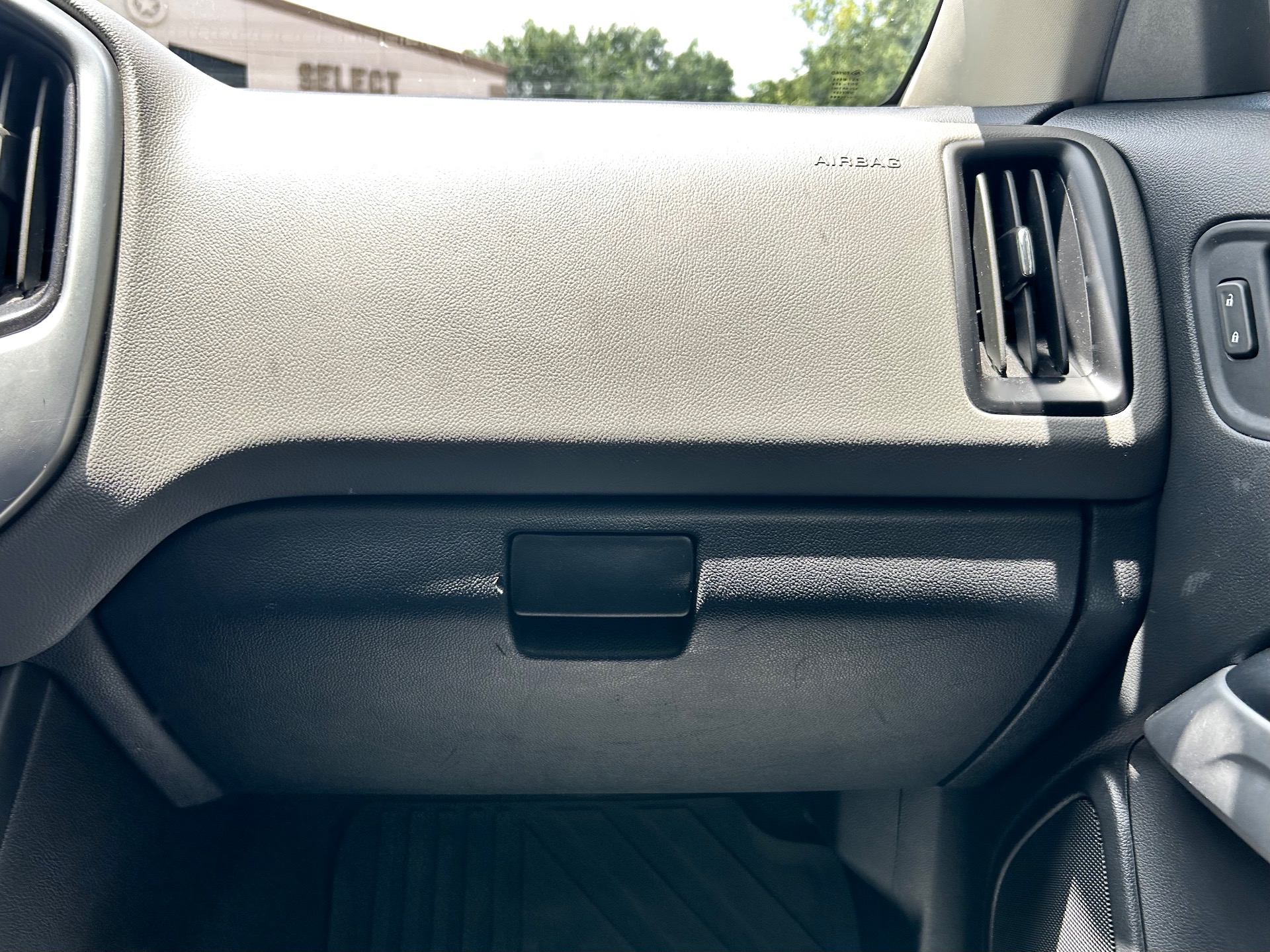 Used-2016-Chevrolet-Colorado-LT