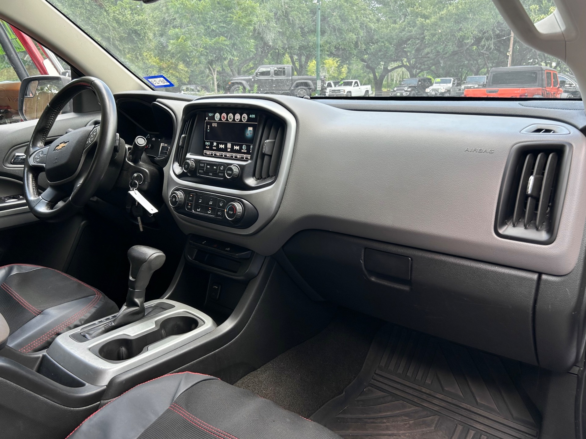 Used-2016-Chevrolet-Colorado-LT