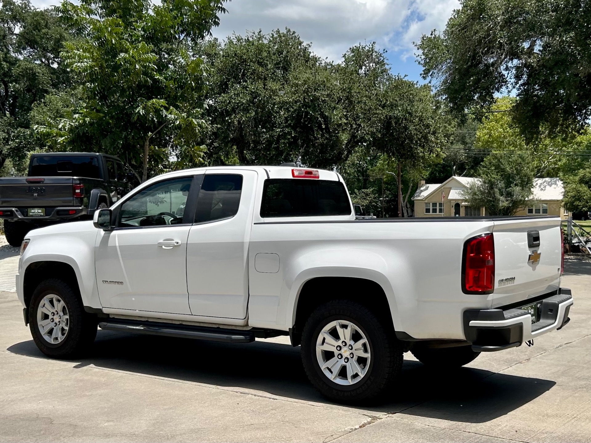 Used-2016-Chevrolet-Colorado-LT