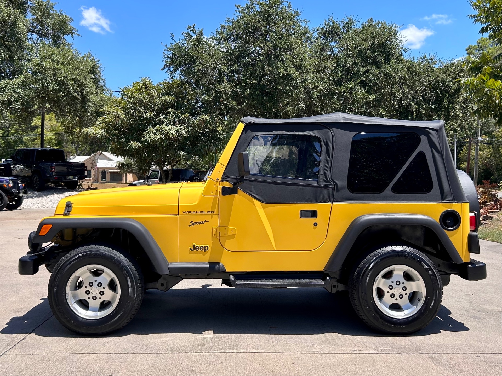 Used-2002-Jeep-Wrangler-Sport