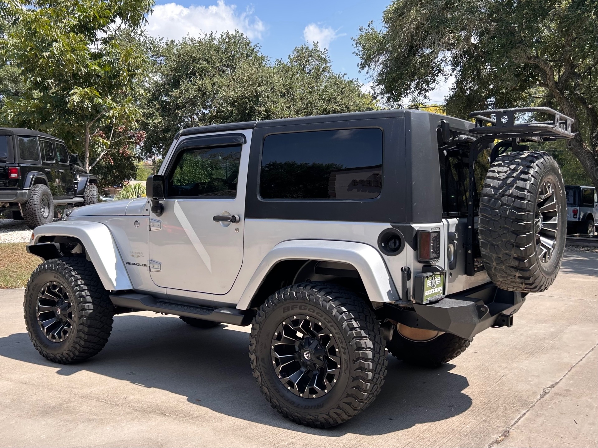 Used-2010-Jeep-Wrangler-Sahara