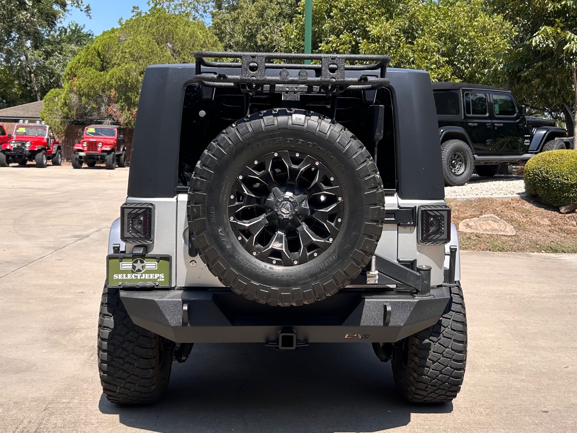 Used-2010-Jeep-Wrangler-Sahara