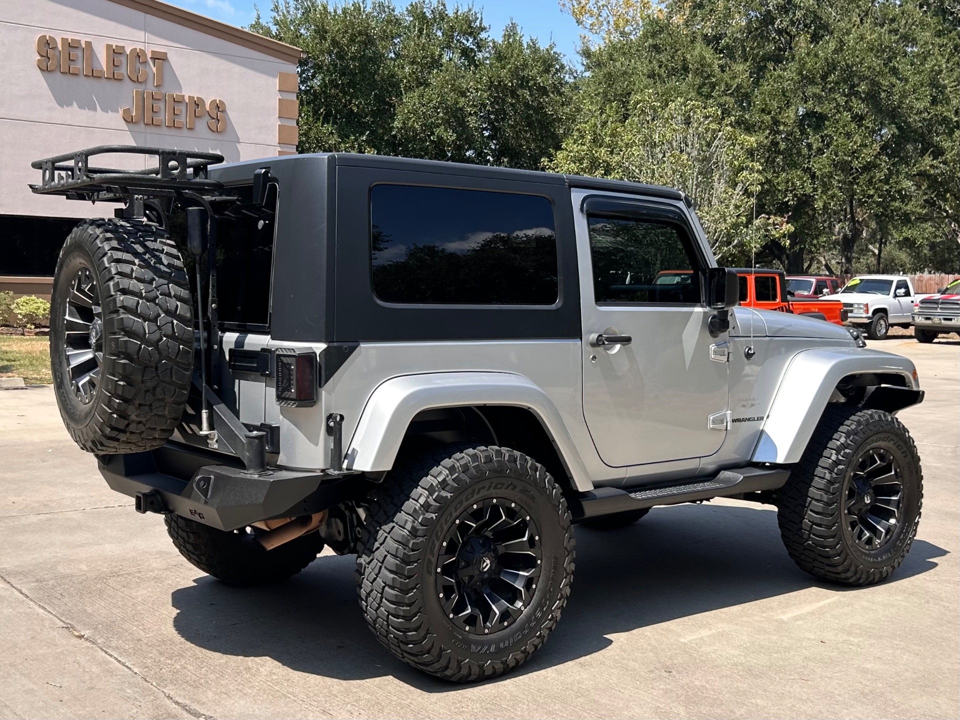 Used-2010-Jeep-Wrangler-Sahara