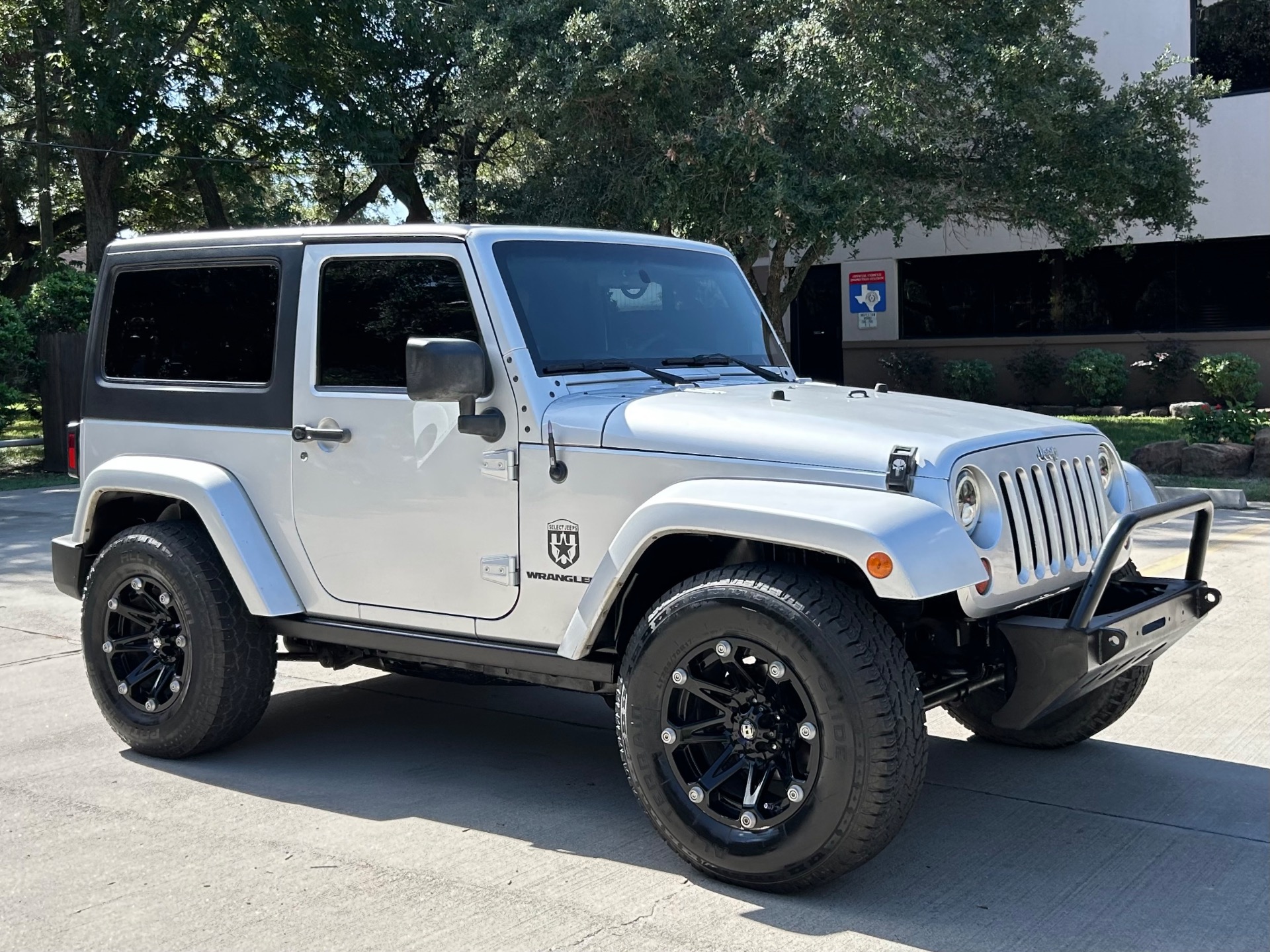 Used-2009-Jeep-Wrangler-Sahara