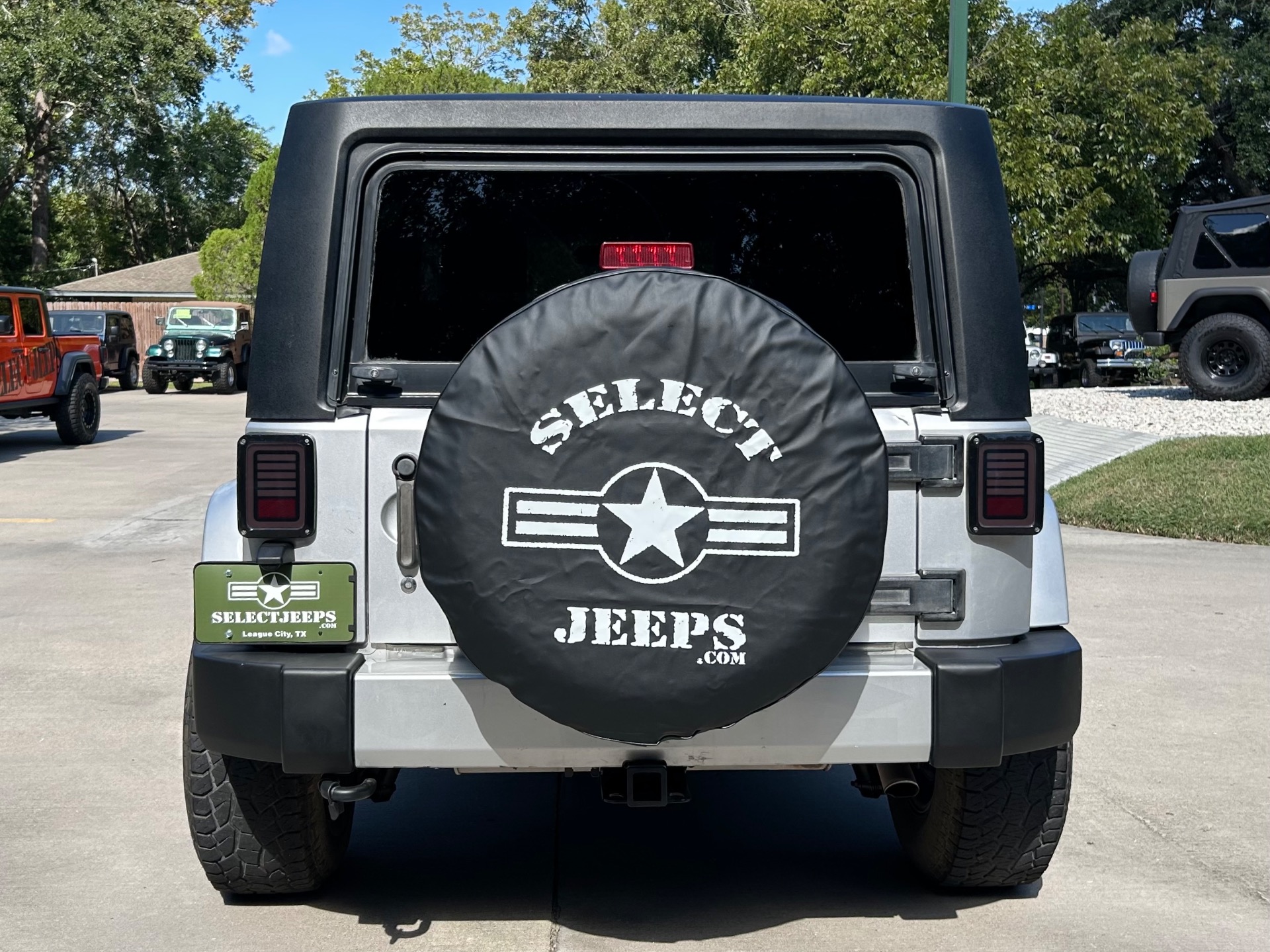 Used-2009-Jeep-Wrangler-Sahara