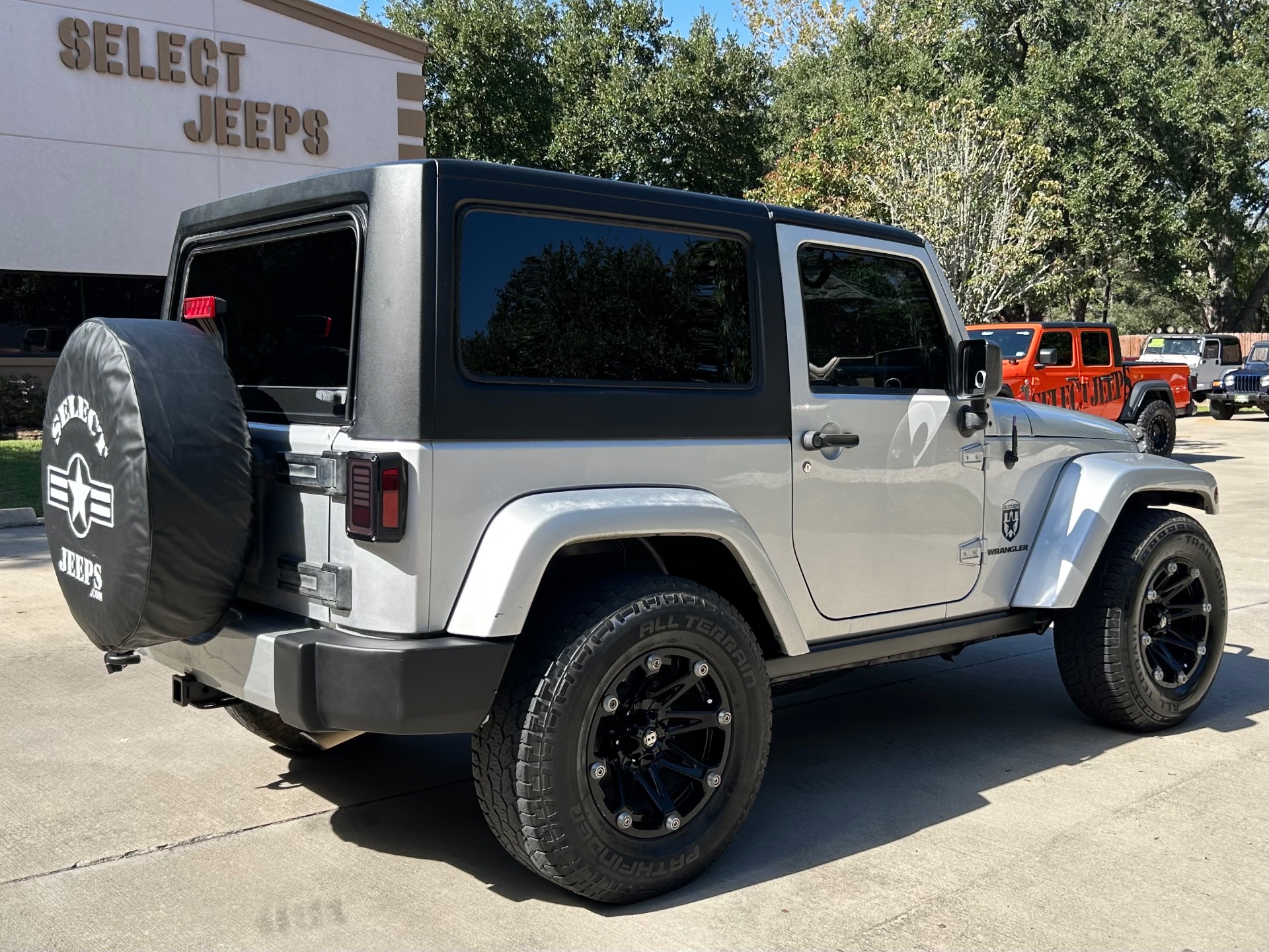 Used-2009-Jeep-Wrangler-Sahara