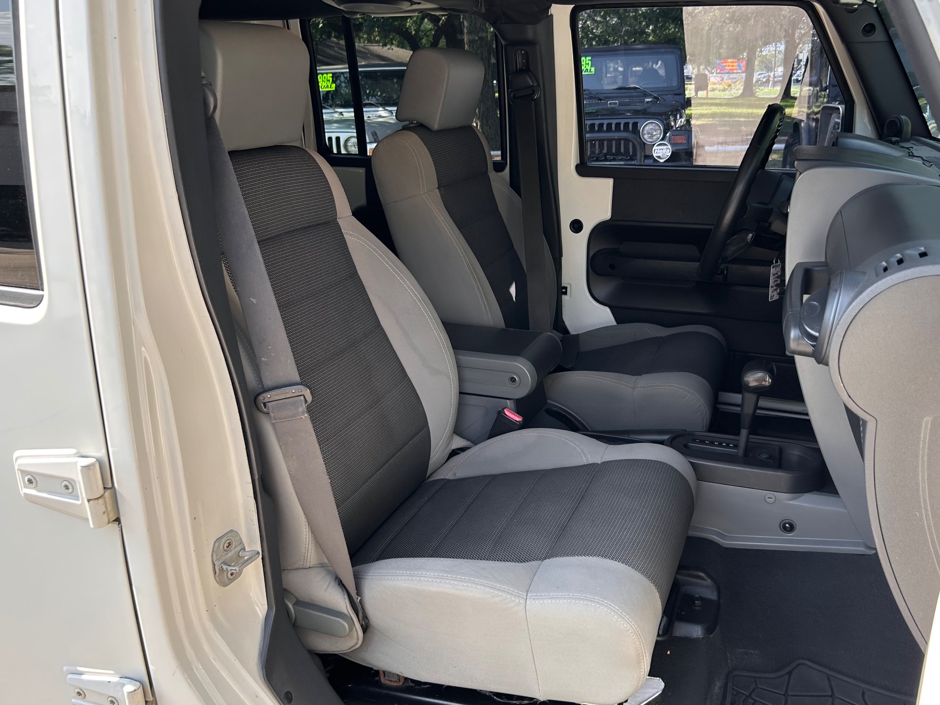 Used-2007-Jeep-Wrangler-Unlimited-X