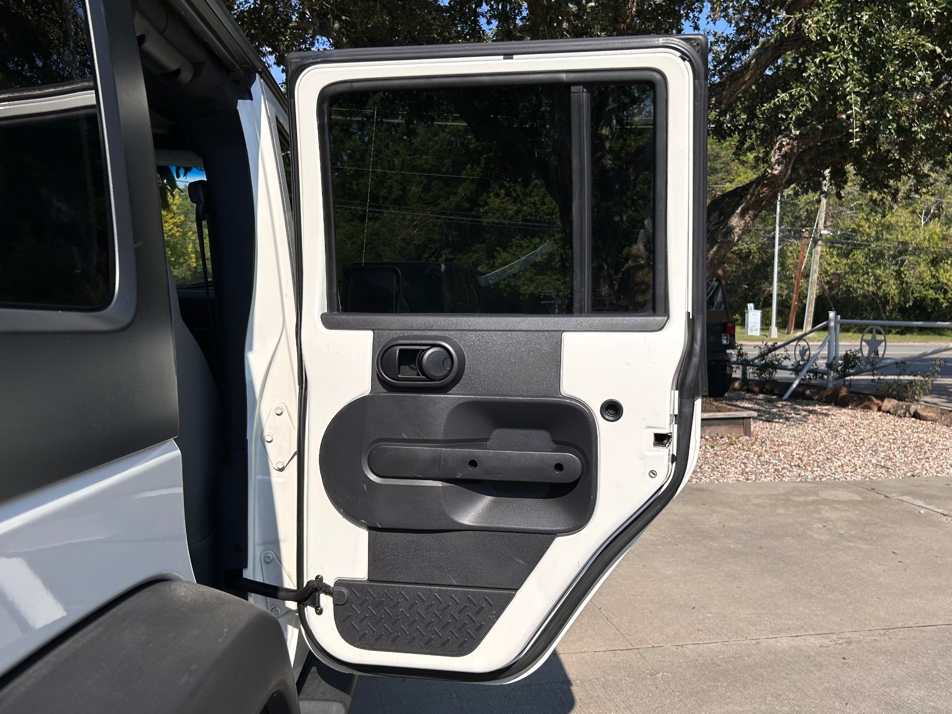 Used-2007-Jeep-Wrangler-Unlimited-X