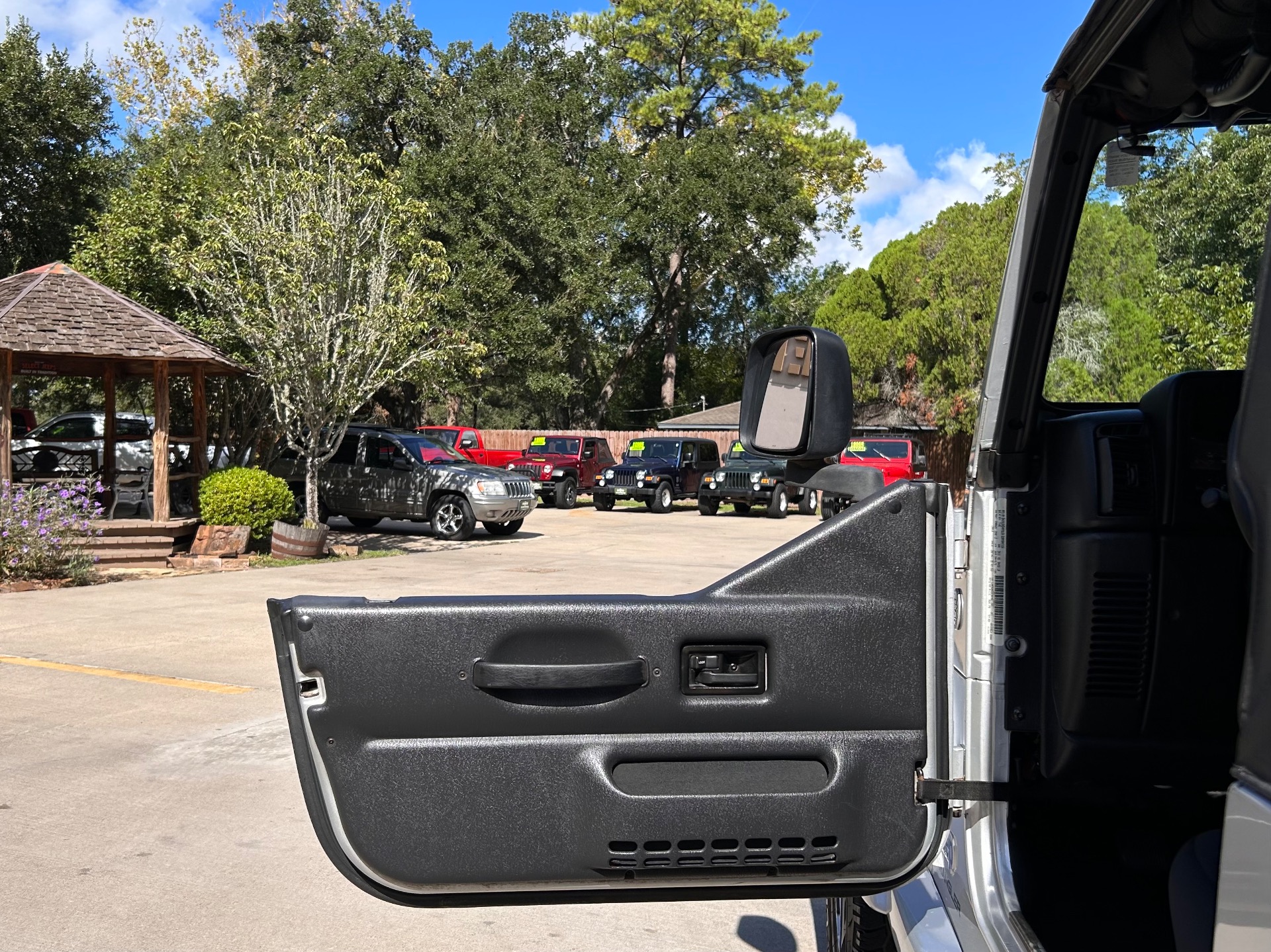 Used-2005-Jeep-Wrangler-Rocky-Mountain-Edition