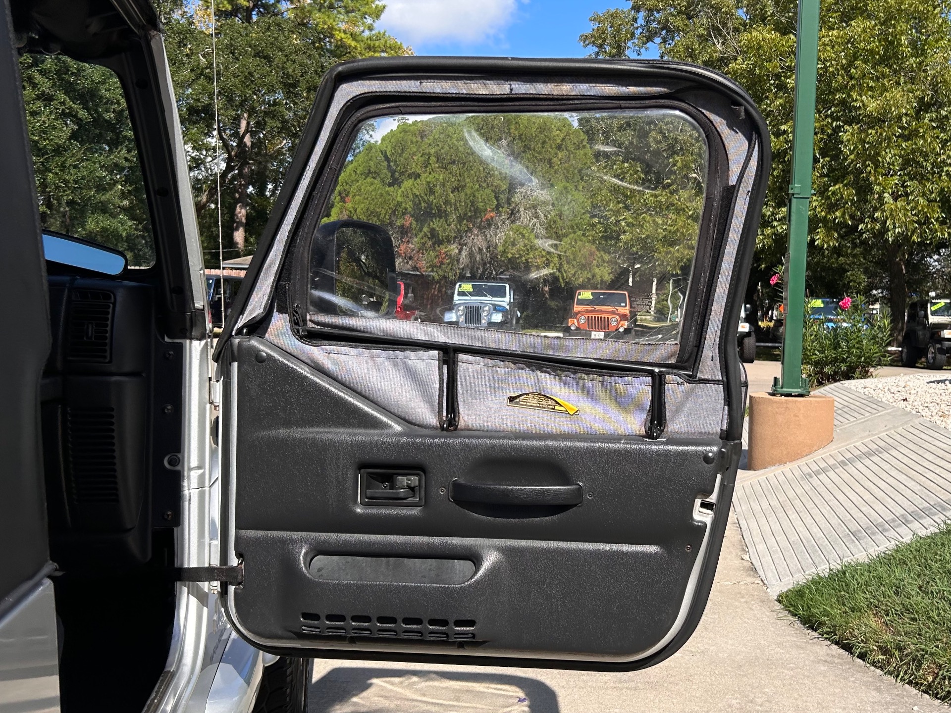 Used-2005-Jeep-Wrangler-Rocky-Mountain-Edition