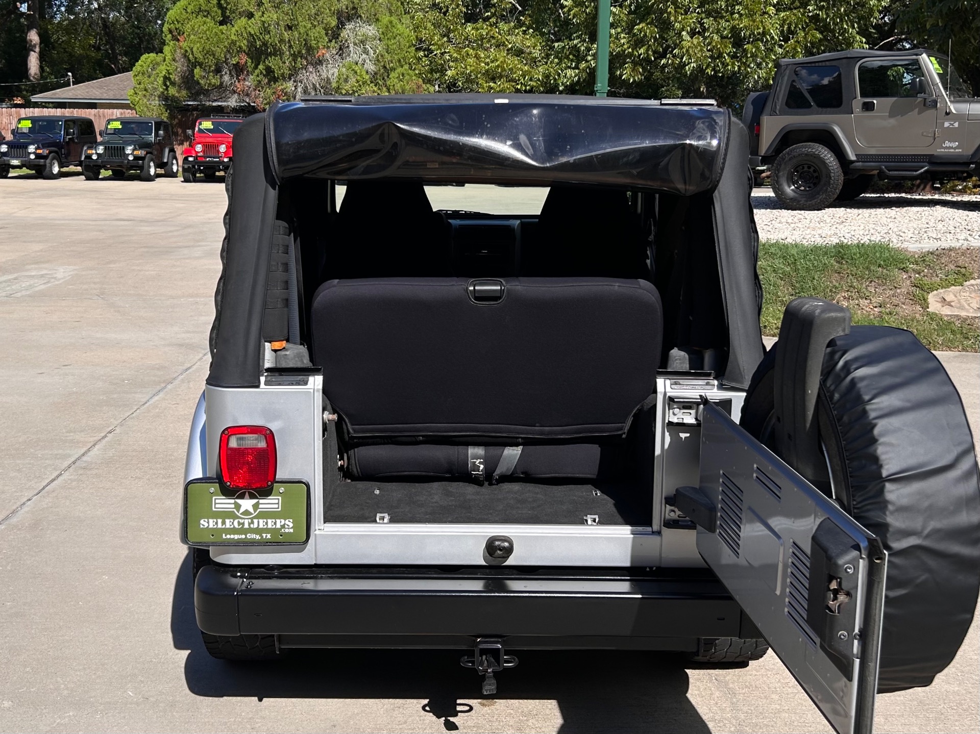 Used-2005-Jeep-Wrangler-Rocky-Mountain-Edition