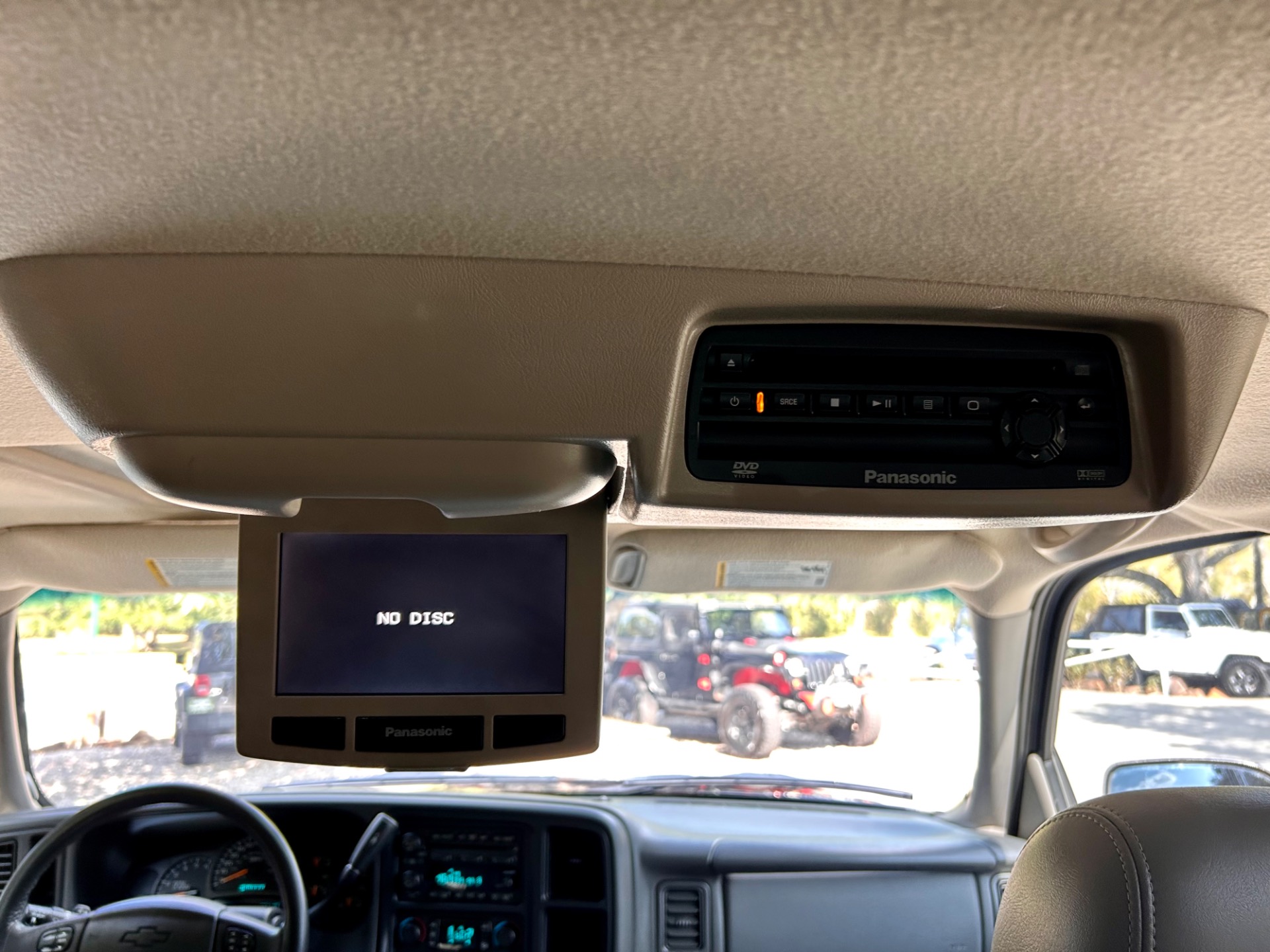 Used-2004-Chevrolet-Tahoe-LT