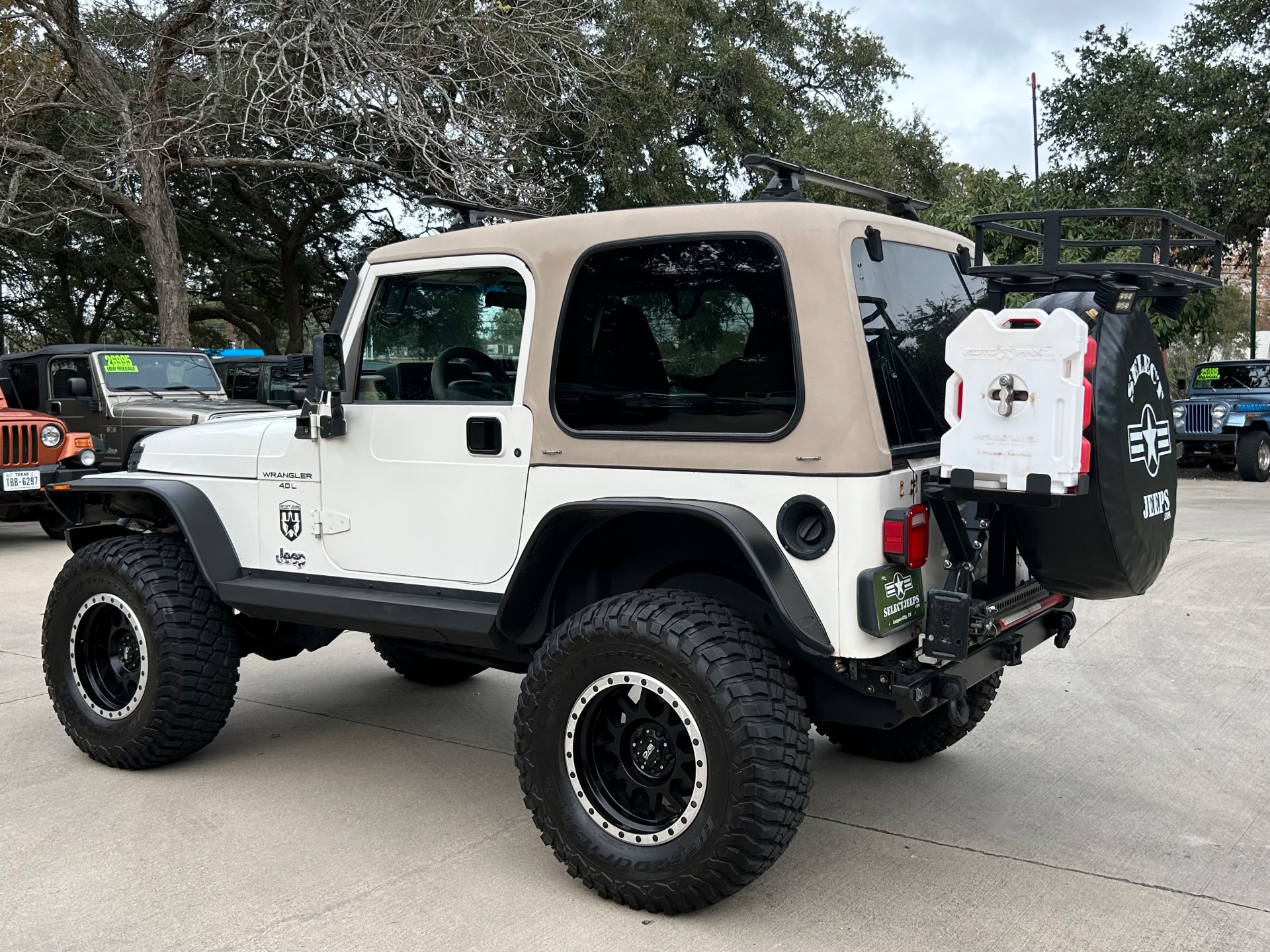 Used-2001-Jeep-Wrangler-Sahara