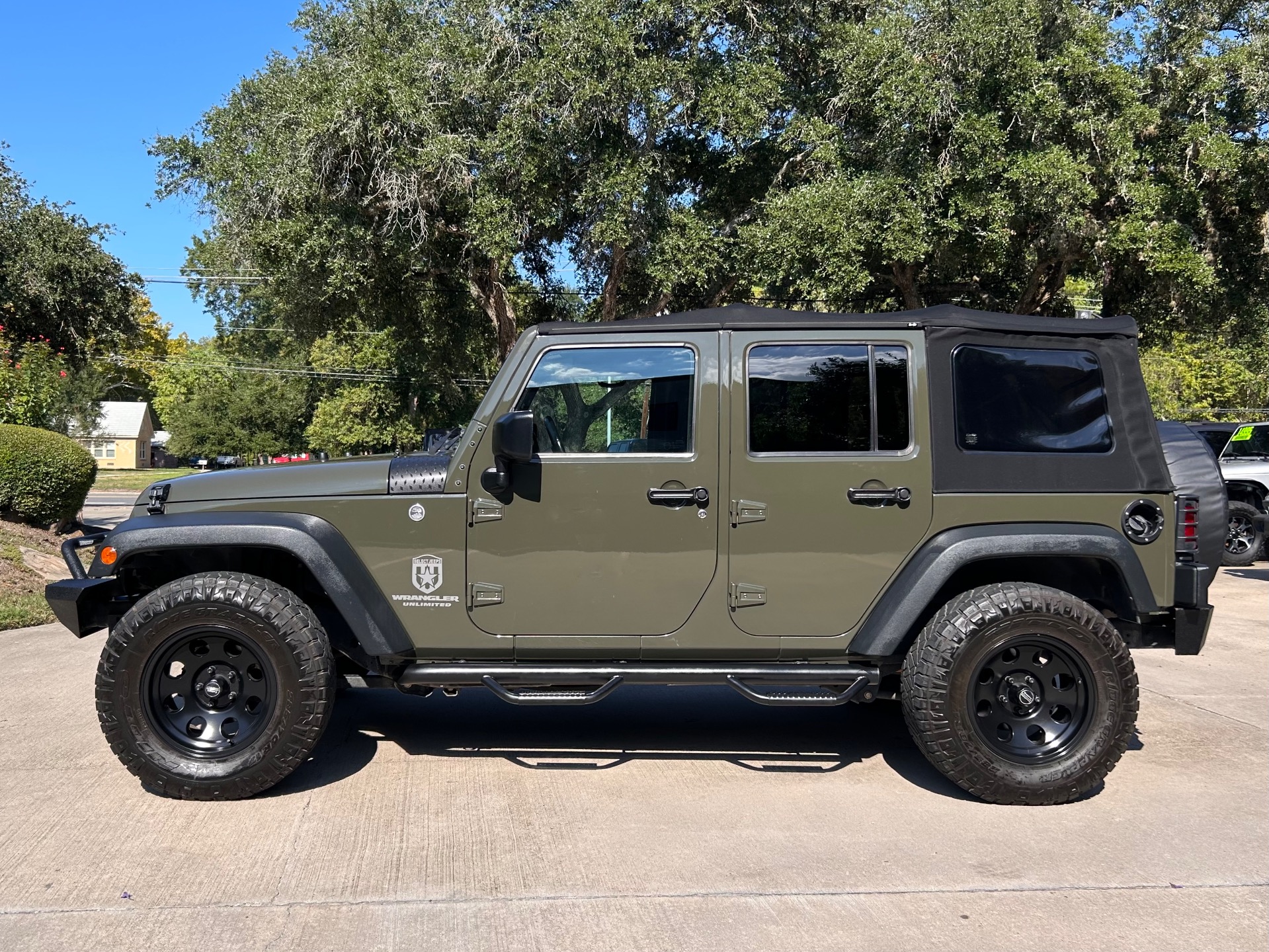 Used-2016-Jeep-Wrangler-Unlimited-Sport-S
