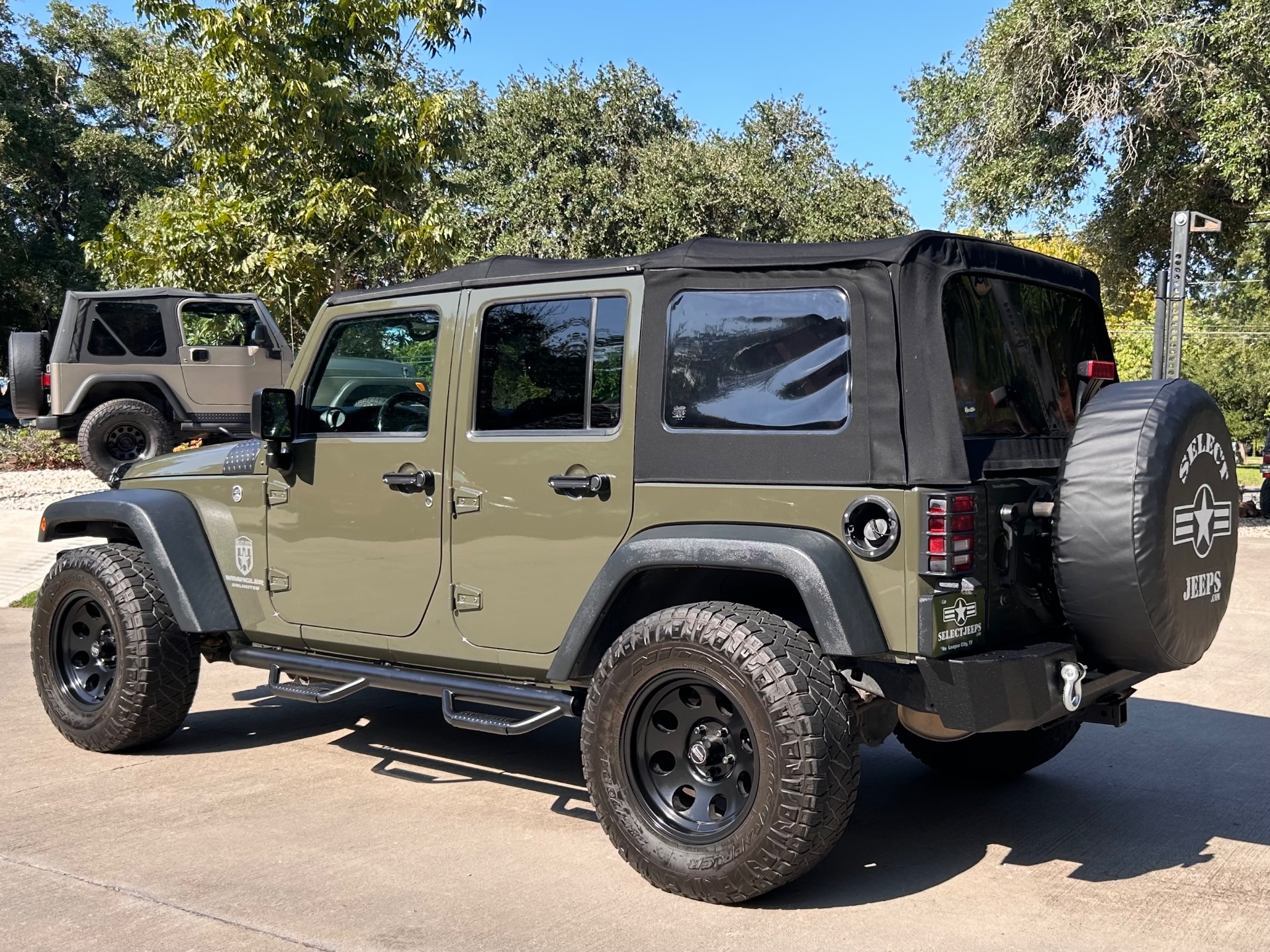 Used-2016-Jeep-Wrangler-Unlimited-Sport-S