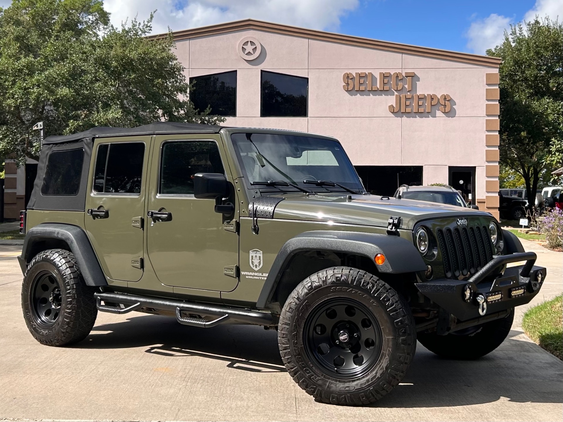 Used-2016-Jeep-Wrangler-Unlimited-Sport-S