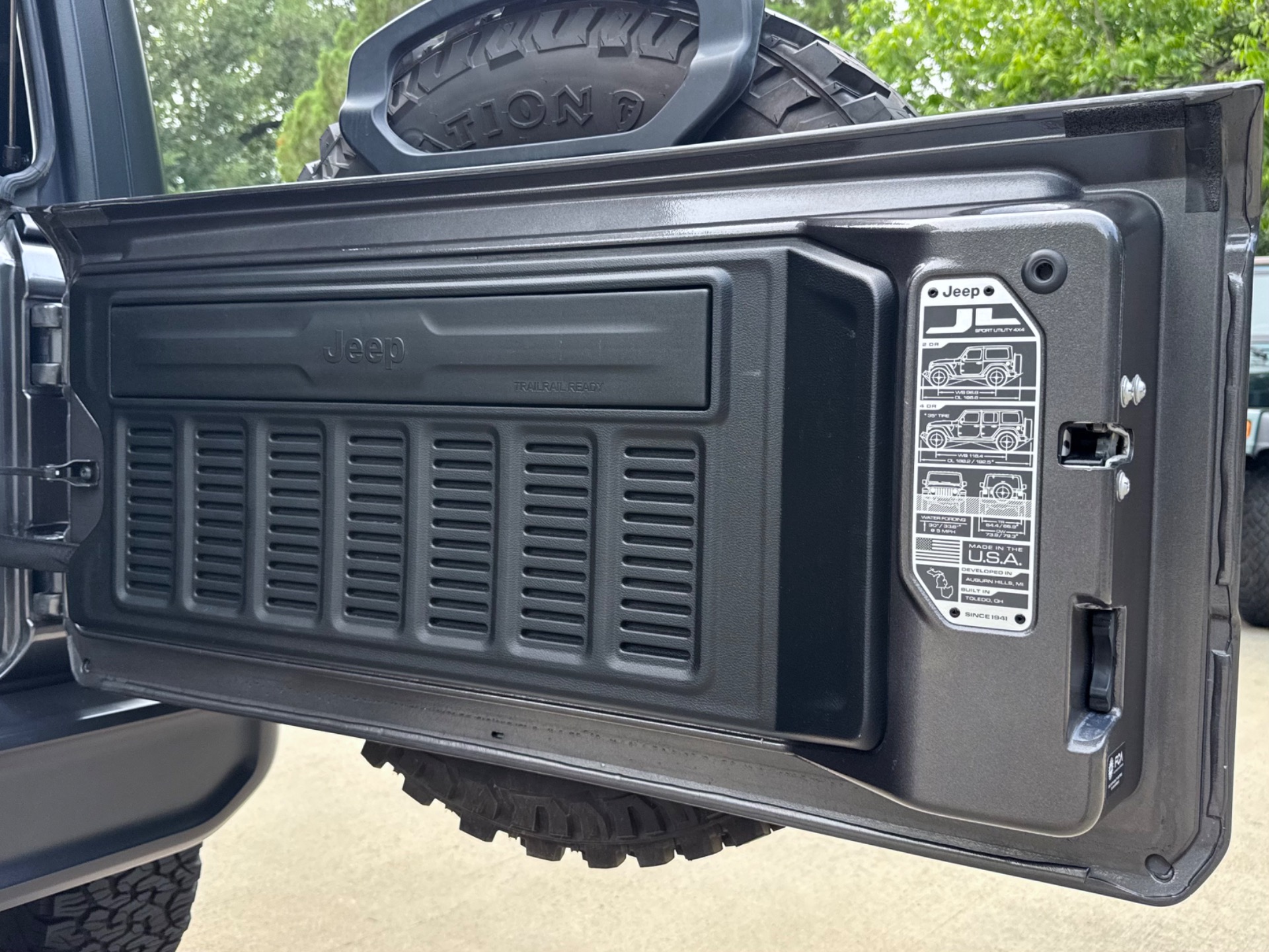 Used-2023-Jeep-Wrangler-Willys-4xe-Willys-4xe