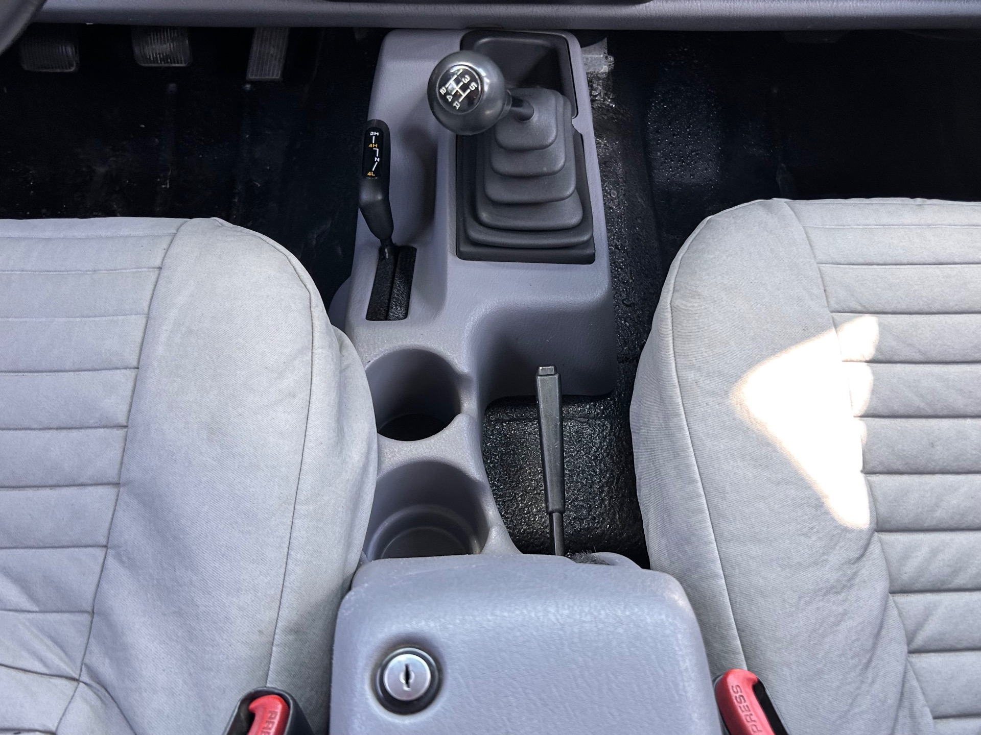 Used-1997-Jeep-Wrangler-SE