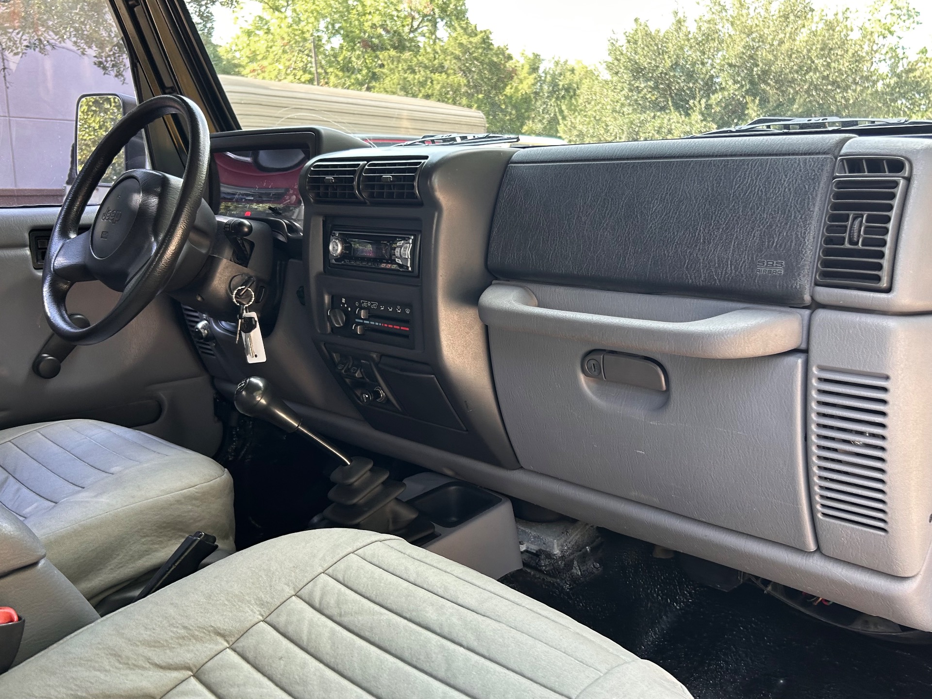 Used-1997-Jeep-Wrangler-SE