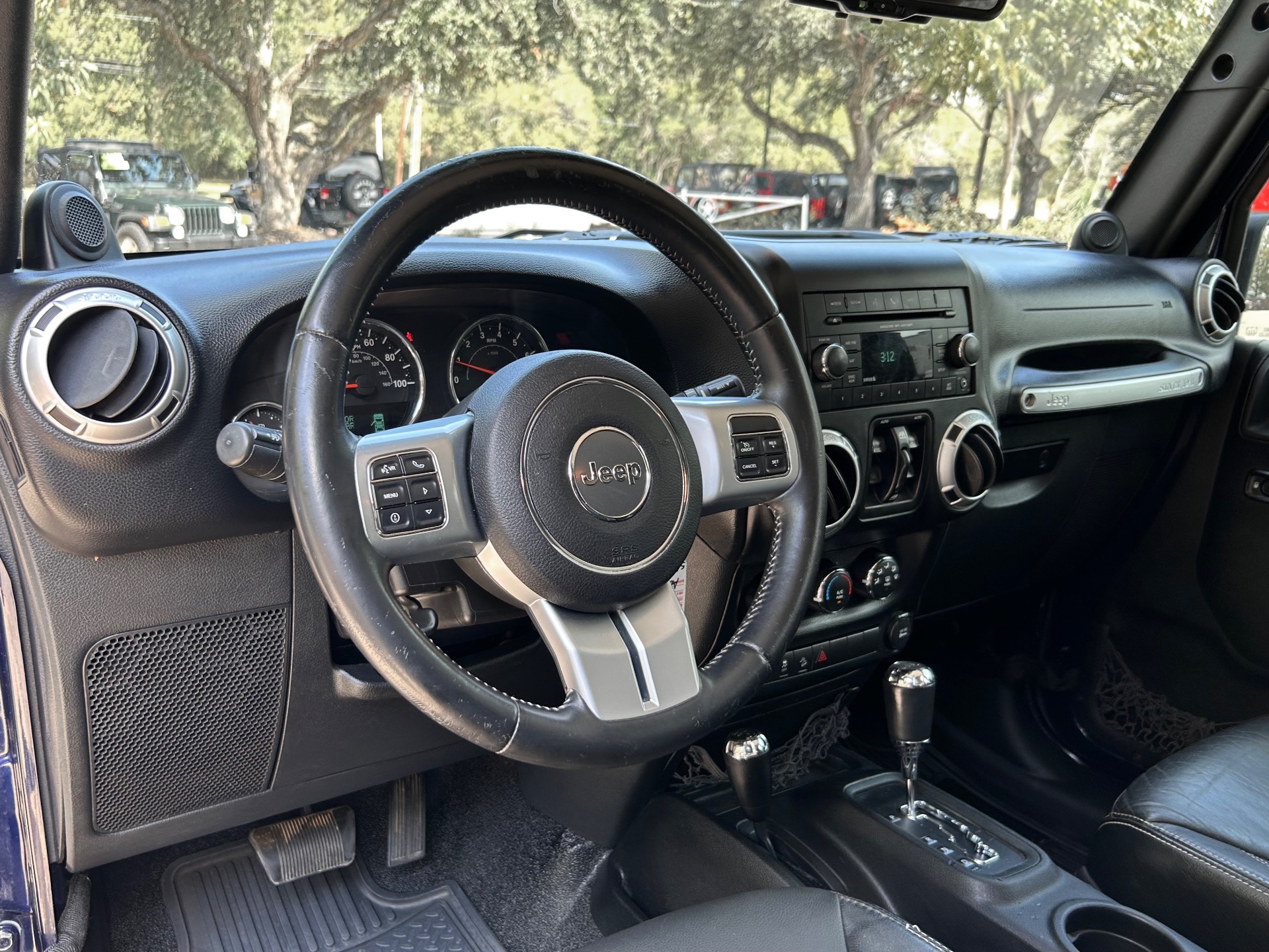 Used-2013-Jeep-Wrangler-Unlimited-Freedom-Edition