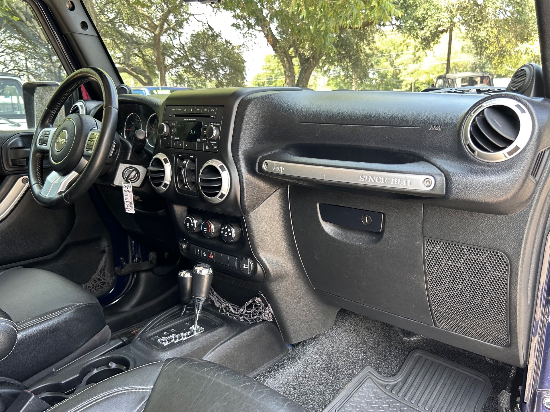 Used-2013-Jeep-Wrangler-Unlimited-Freedom-Edition