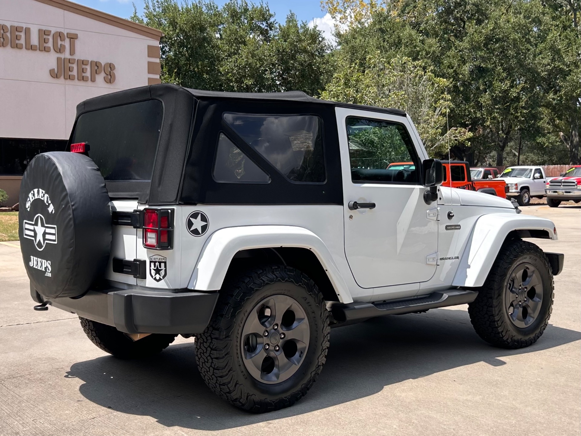 Used-2017-Jeep-Wrangler-Freedom