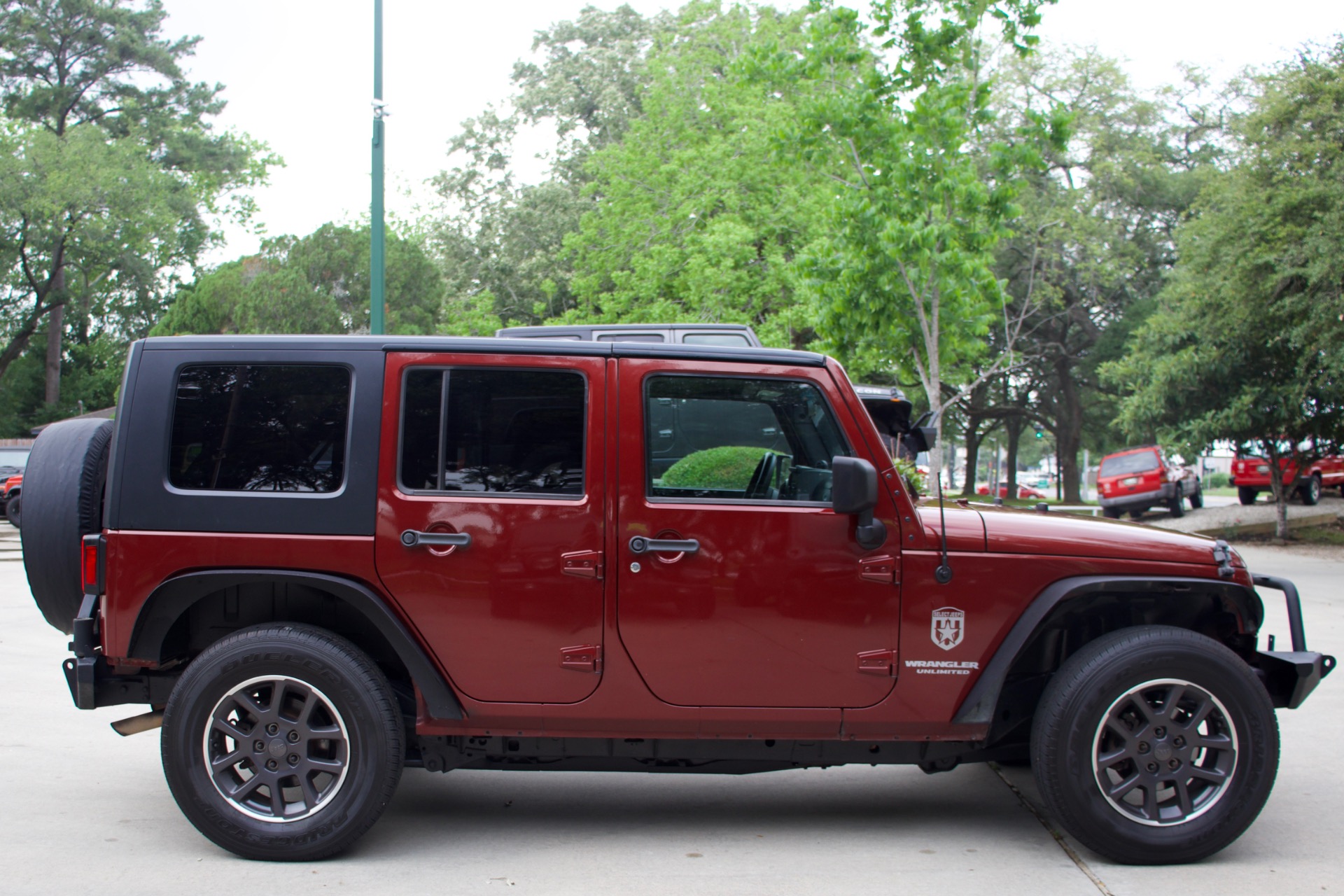 Used-2010-Jeep-Wrangler-Unlimited-Sport