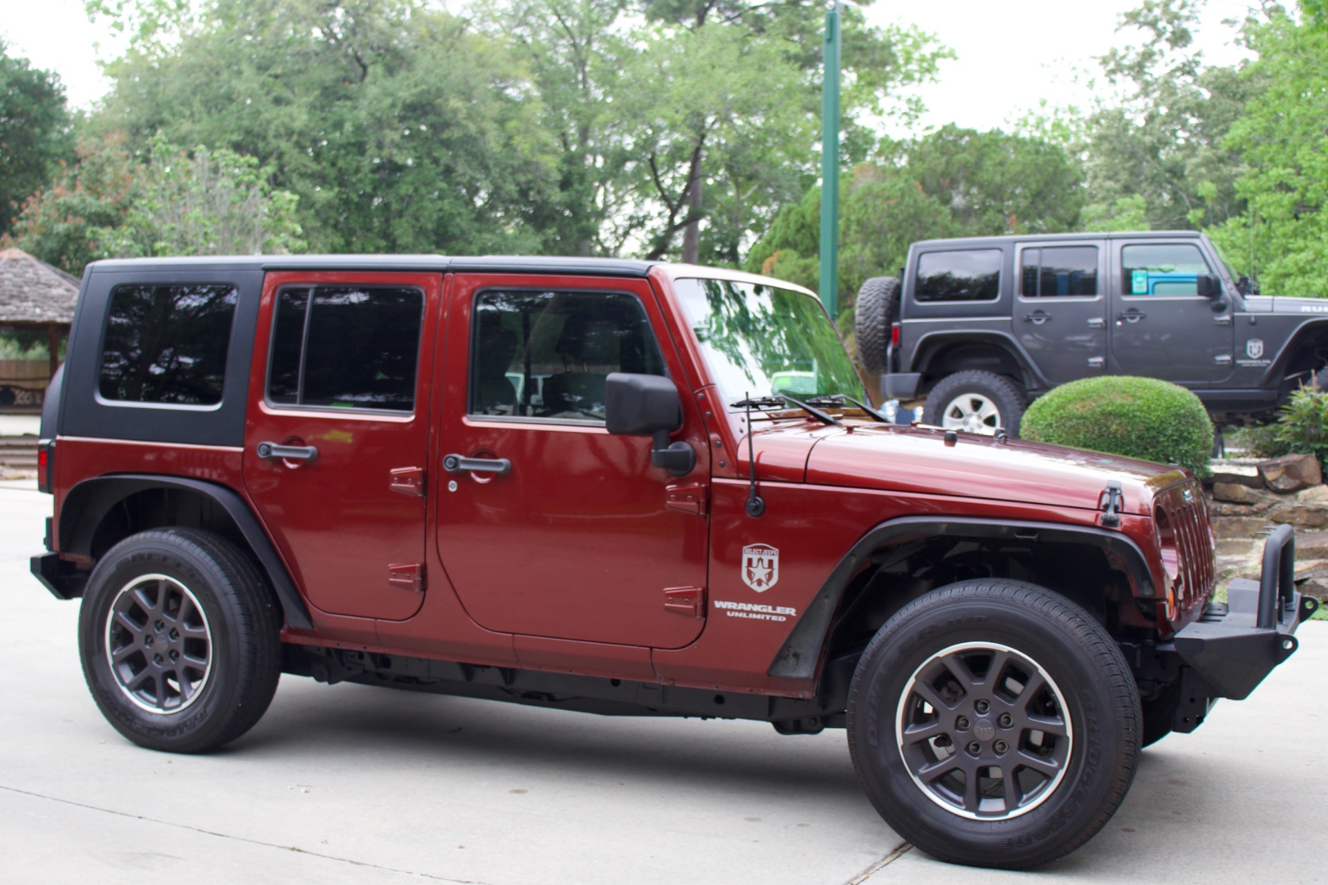 Used-2010-Jeep-Wrangler-Unlimited-Sport