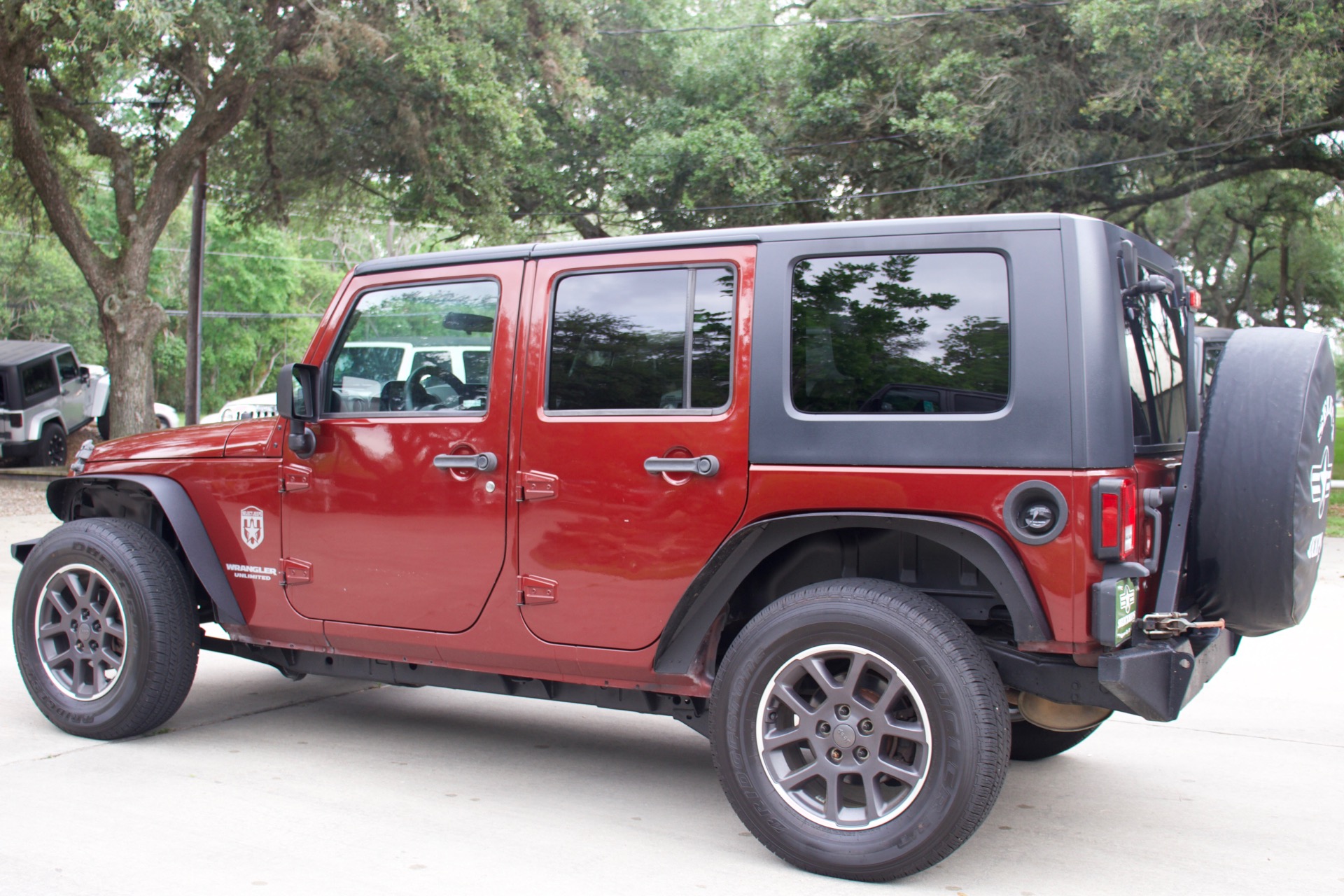 Used-2010-Jeep-Wrangler-Unlimited-Sport