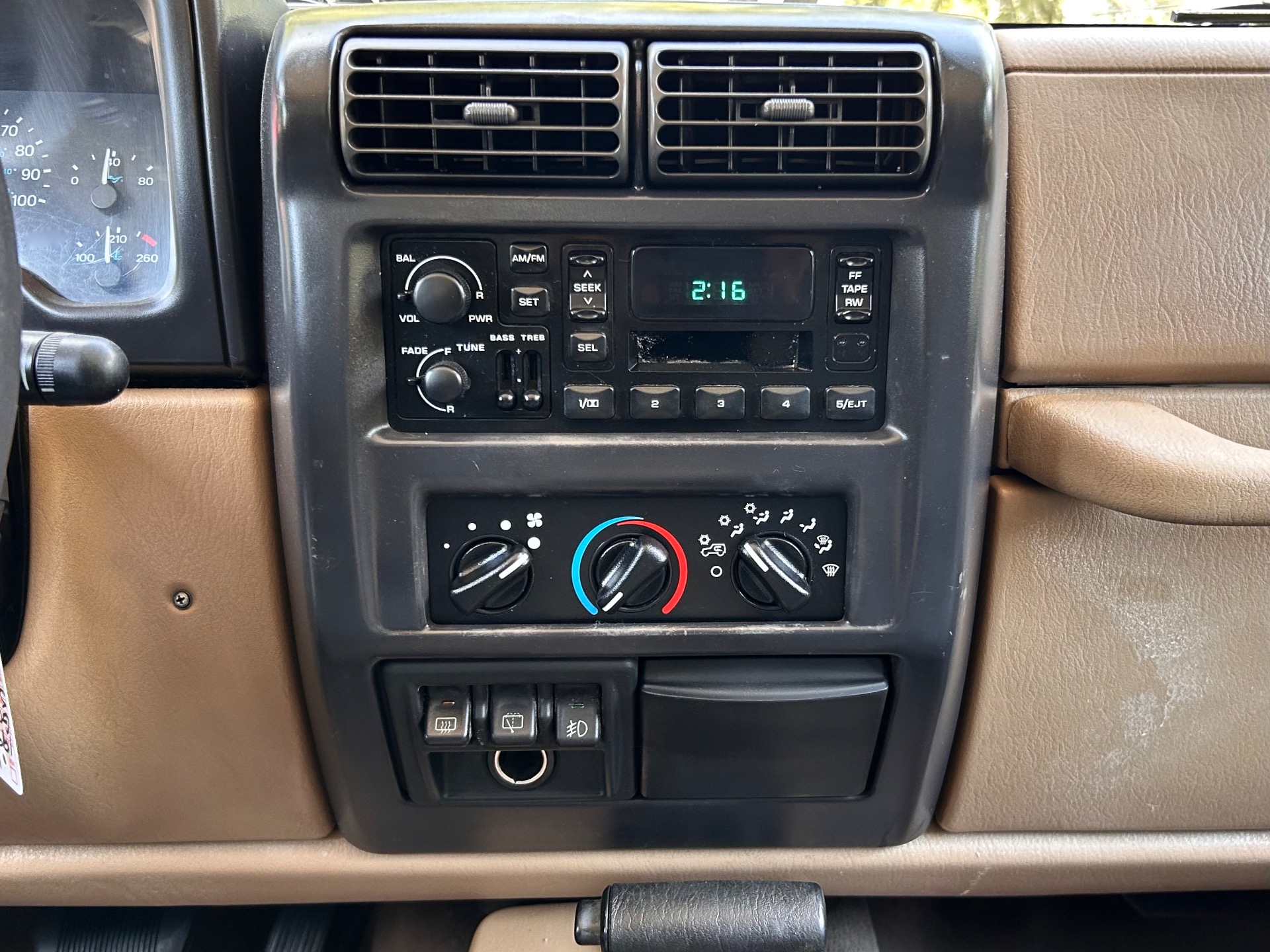 Used-1999-Jeep-Wrangler-Sahara
