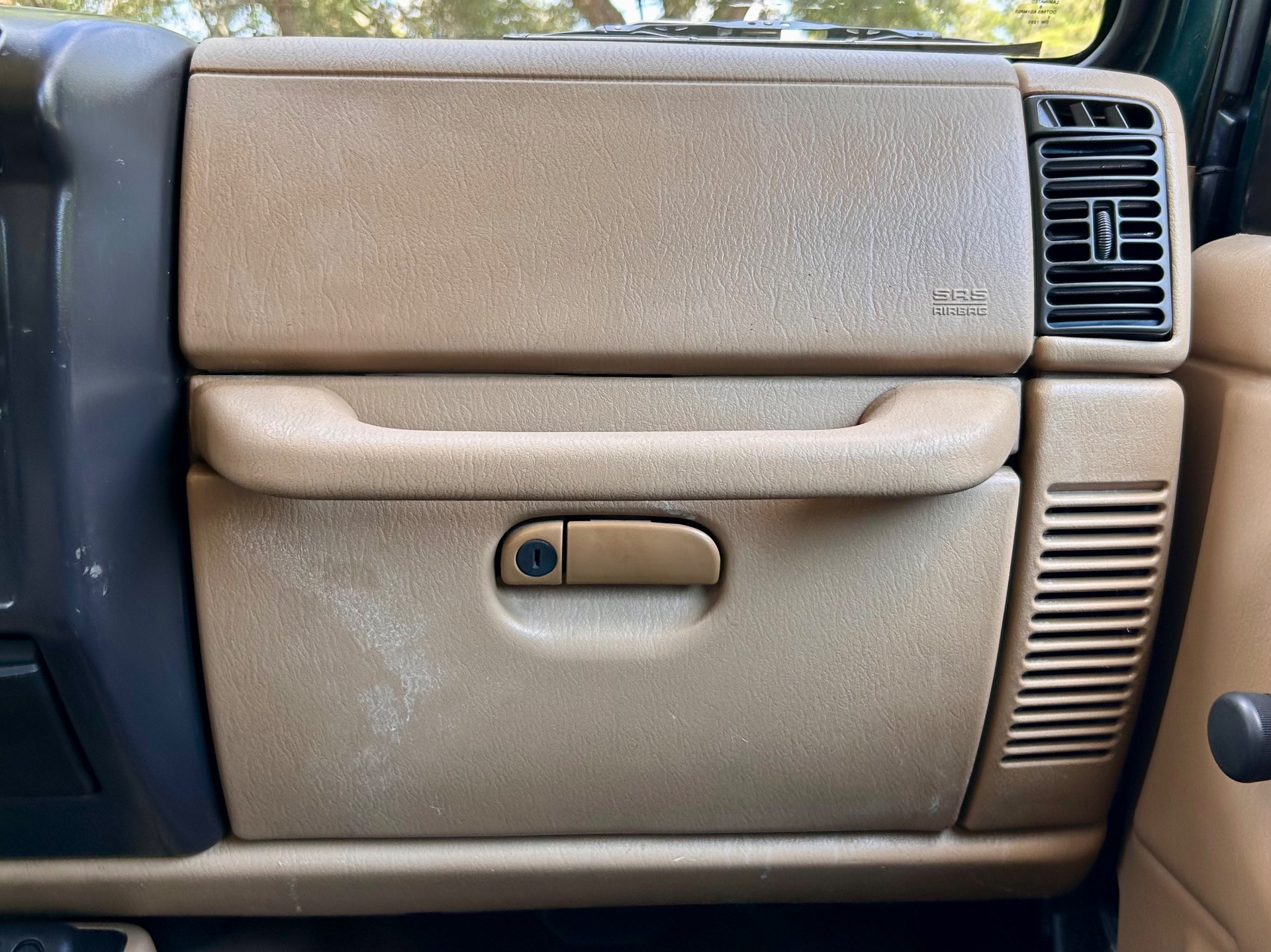 Used-1999-Jeep-Wrangler-Sahara