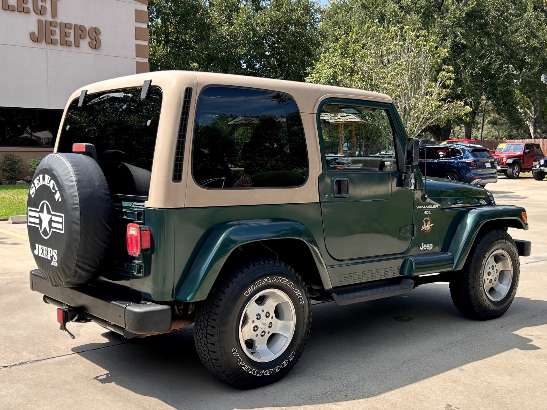 Used-1999-Jeep-Wrangler-Sahara