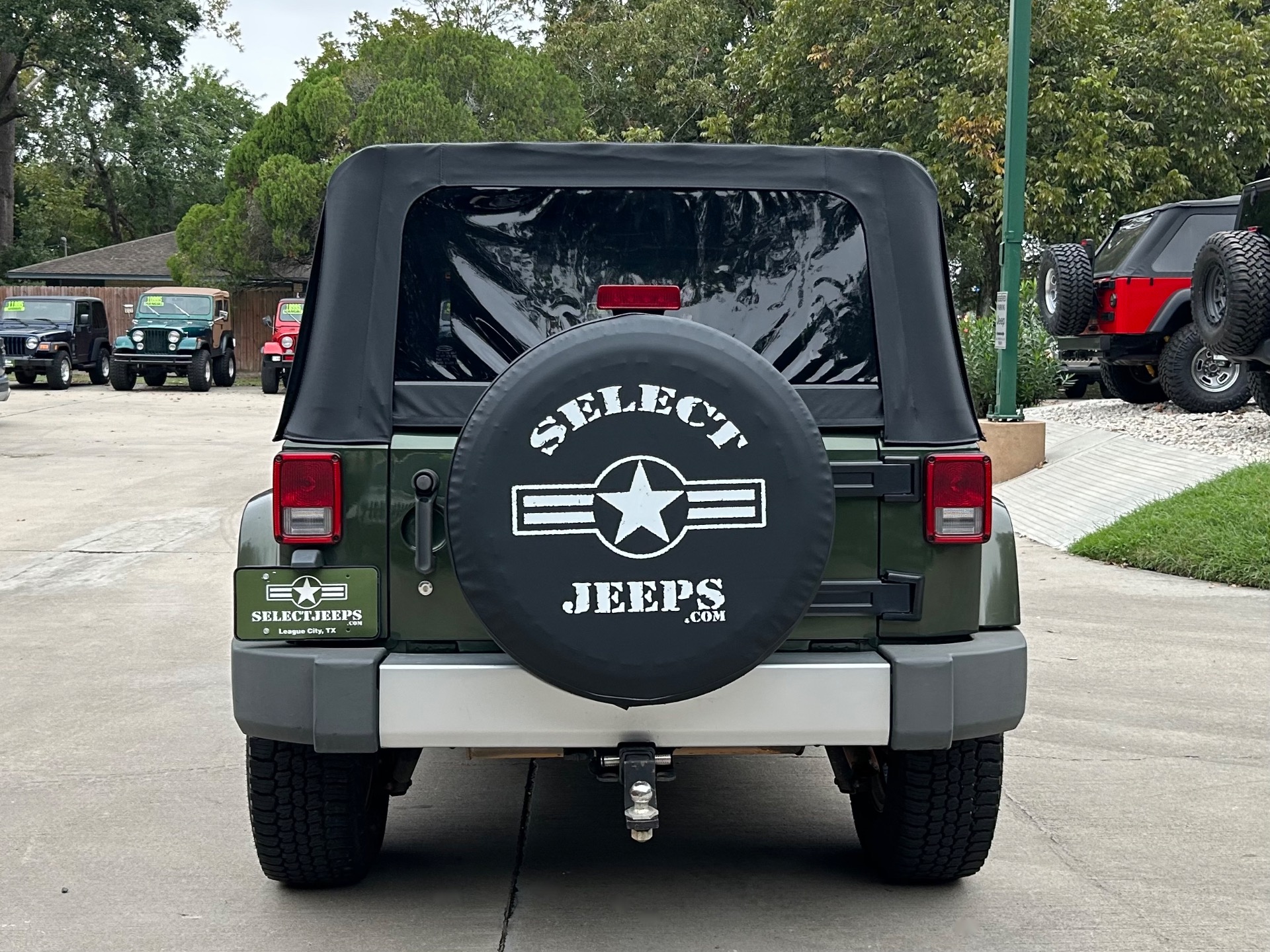 Used-2008-Jeep-Wrangler-Unlimited-Sahara