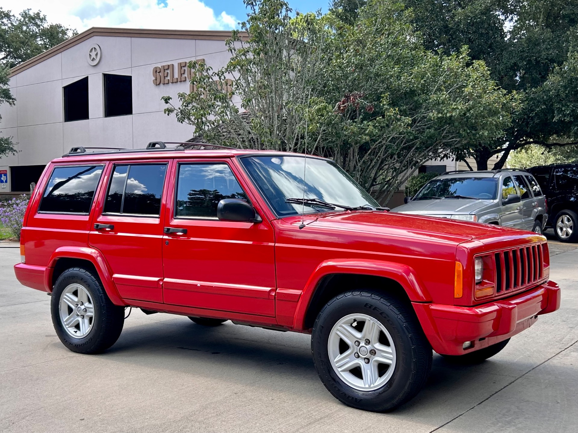 Used-2001-Jeep-Cherokee-Classic