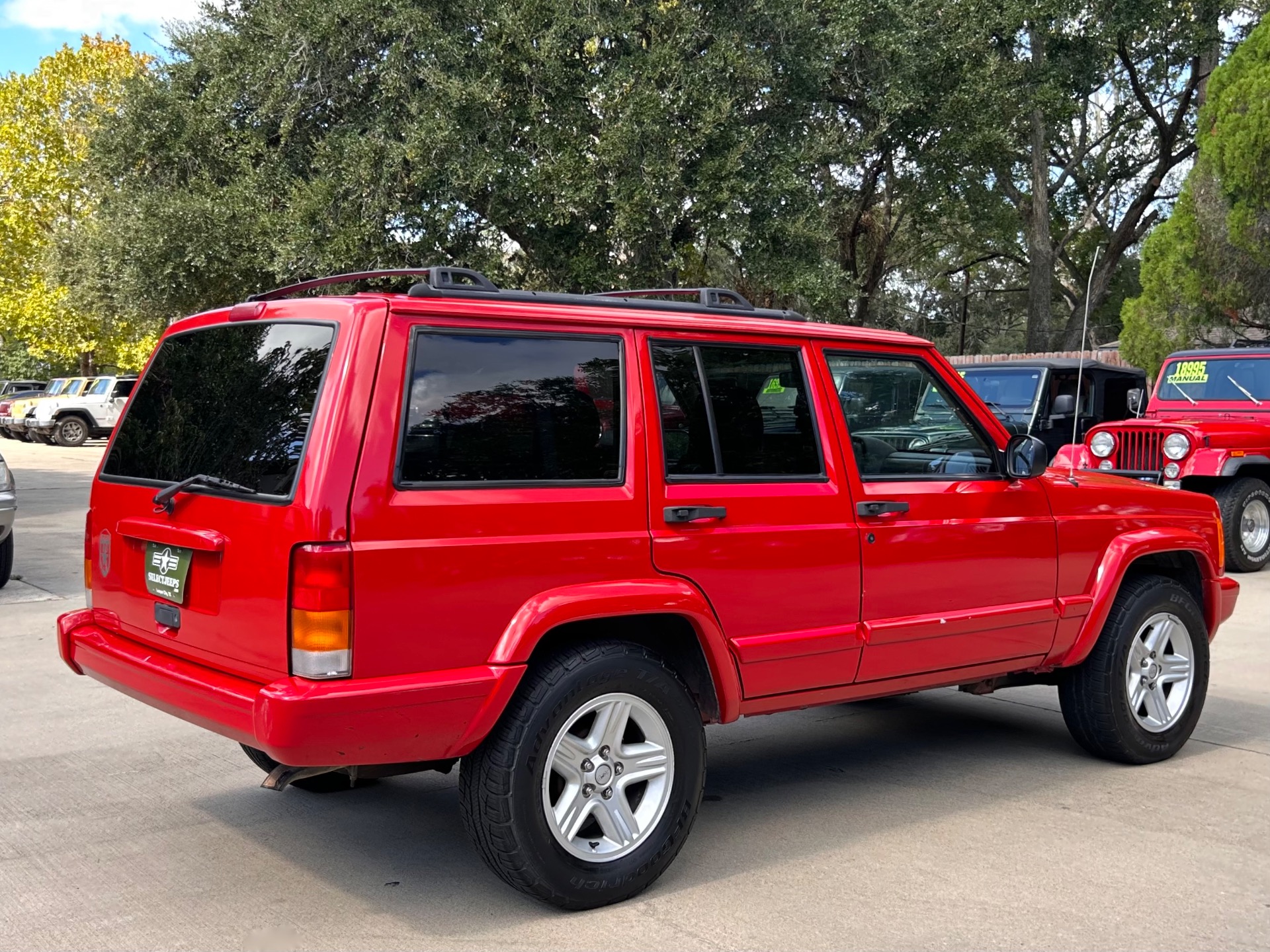 Used-2001-Jeep-Cherokee-Classic