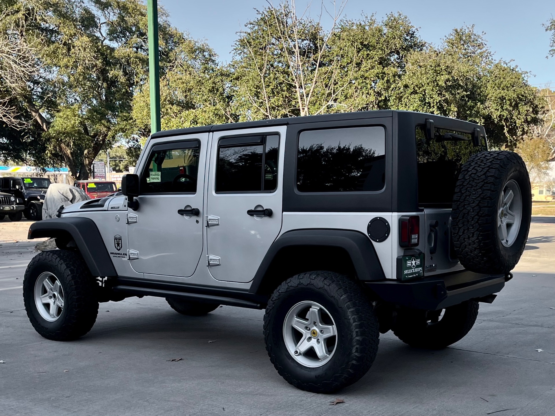 Used-2011-Jeep-Wrangler-Unlimited-Rubicon