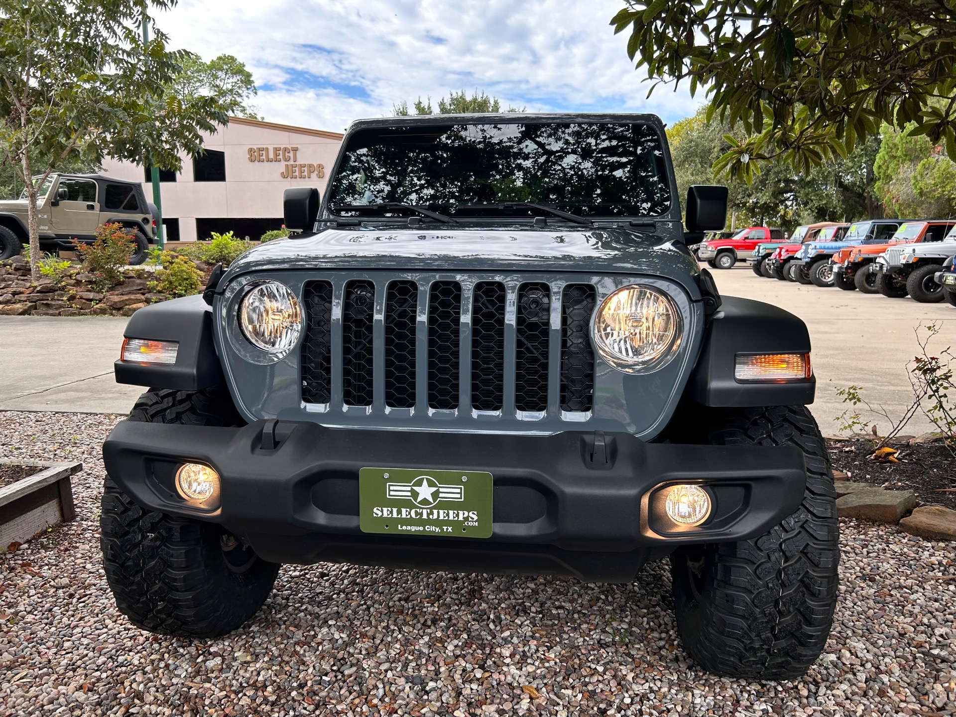 Used-2024-Jeep-Wrangler-Sport