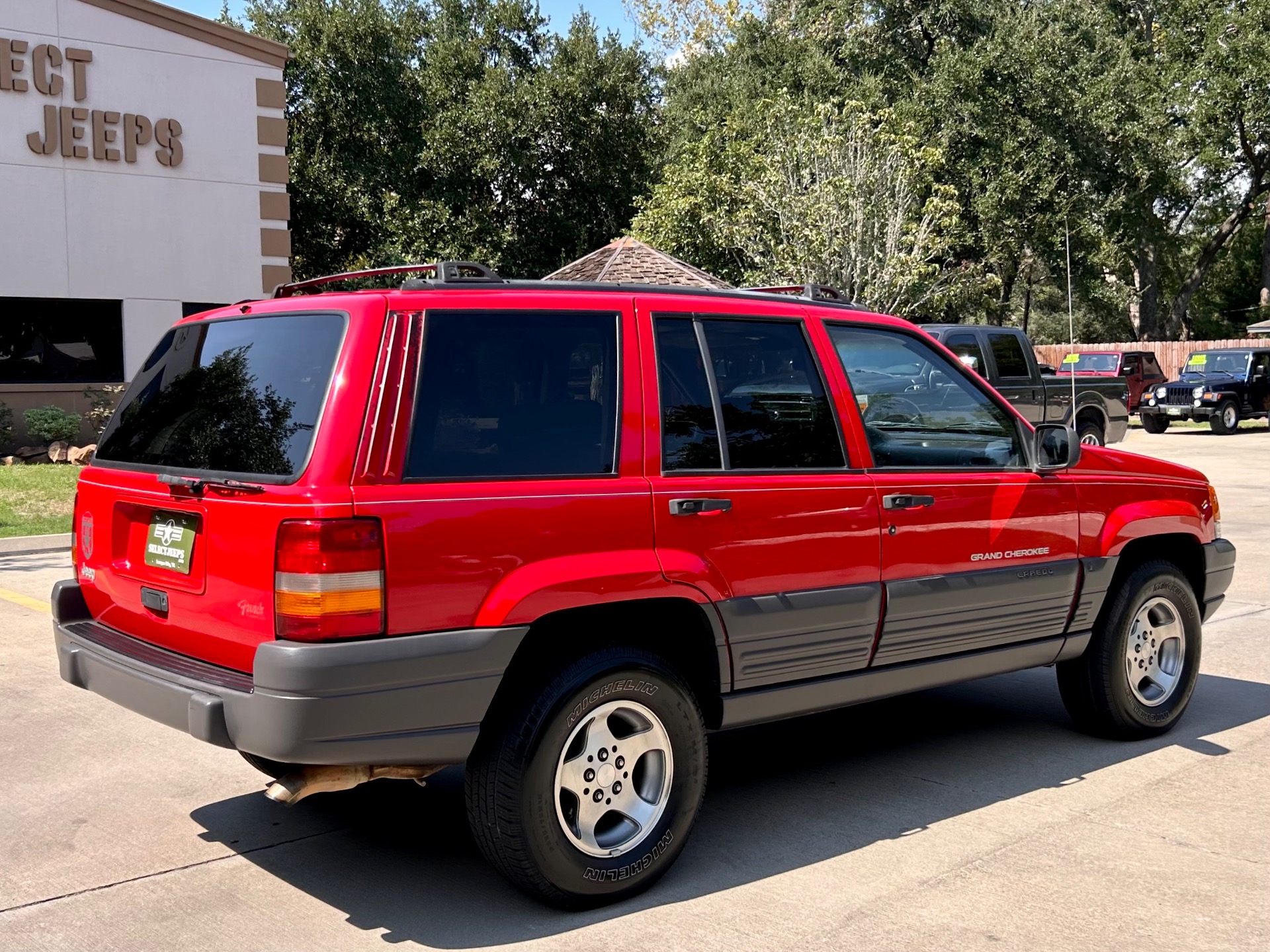 Used-1996-Jeep-Grand-Cherokee-Laredo