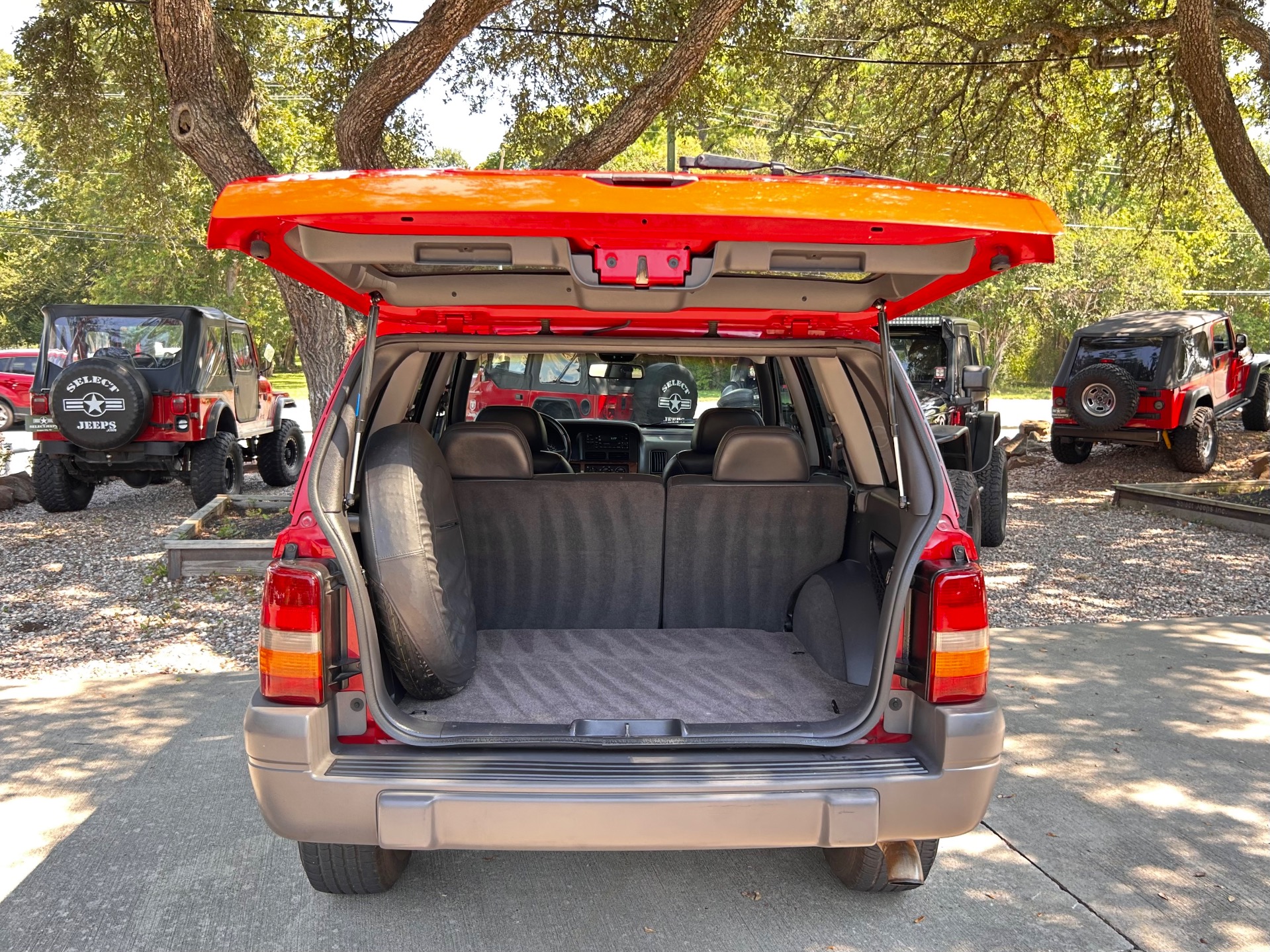 Used-1996-Jeep-Grand-Cherokee-Laredo