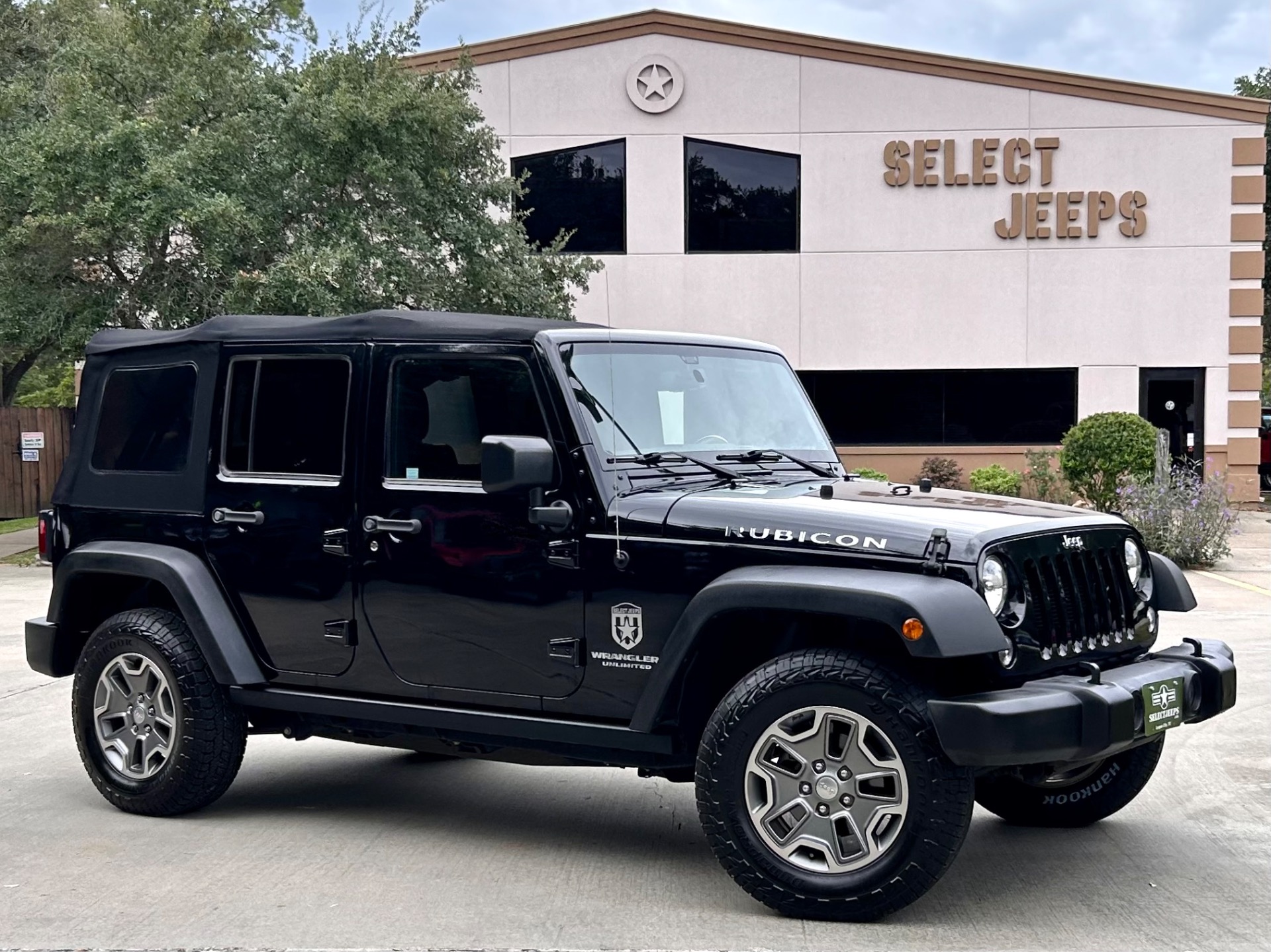 Used-2016-Jeep-Wrangler-Unlimited-Rubicon