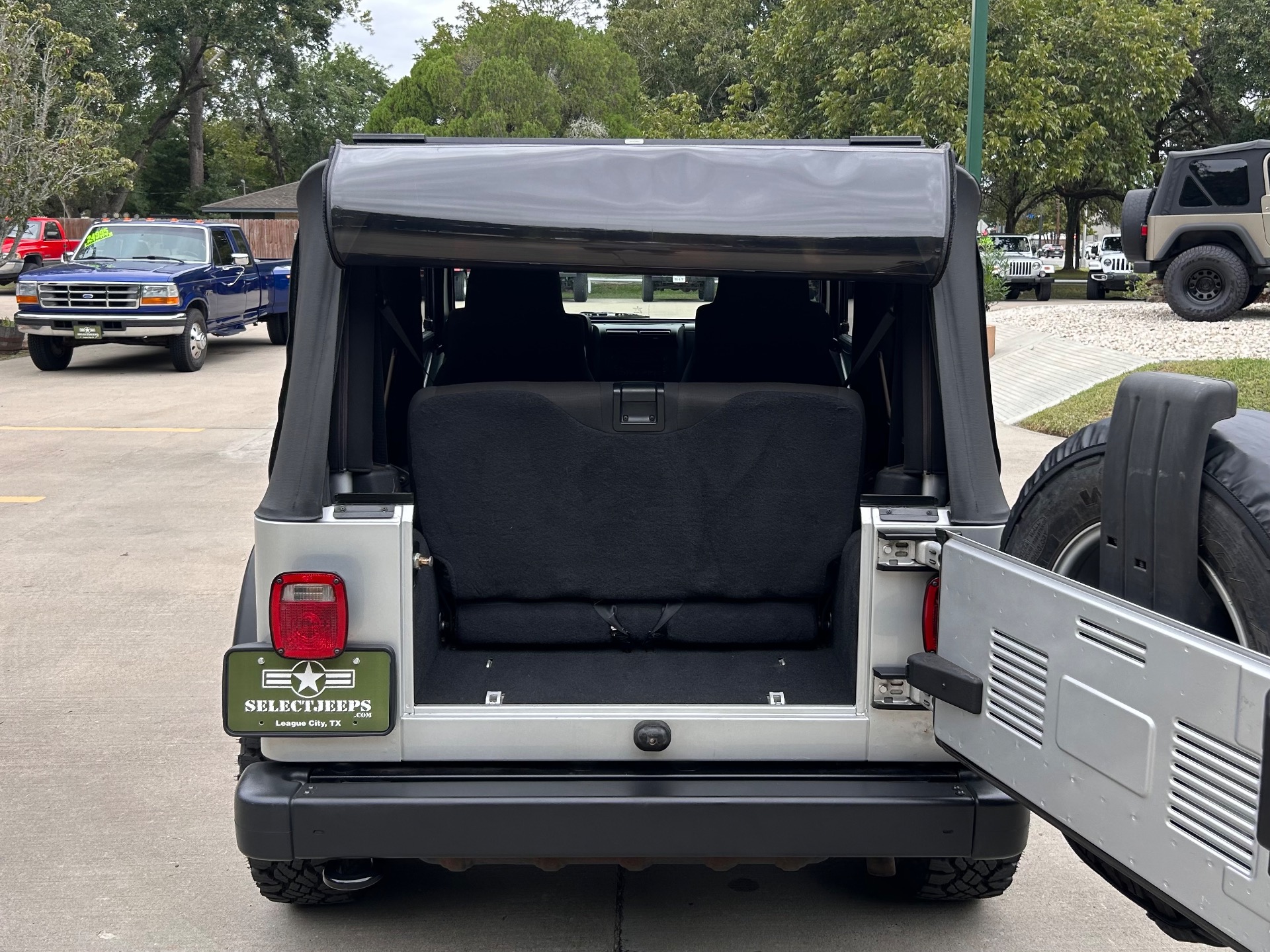 Used-2006-Jeep-Wrangler-Rubicon