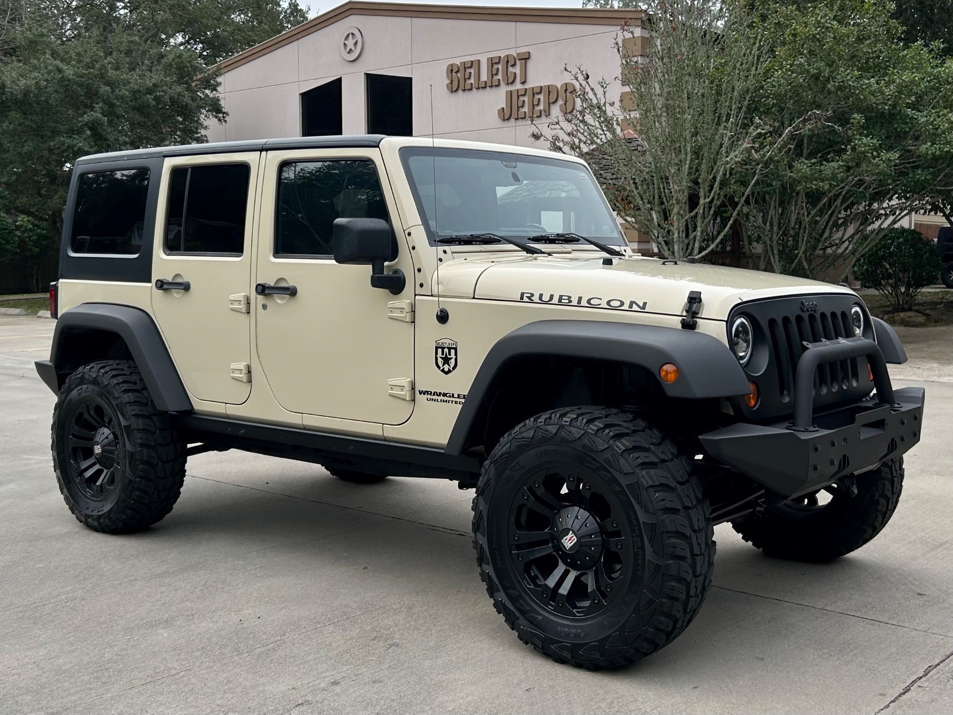 Used-2011-Jeep-Wrangler-Unlimited-Rubicon